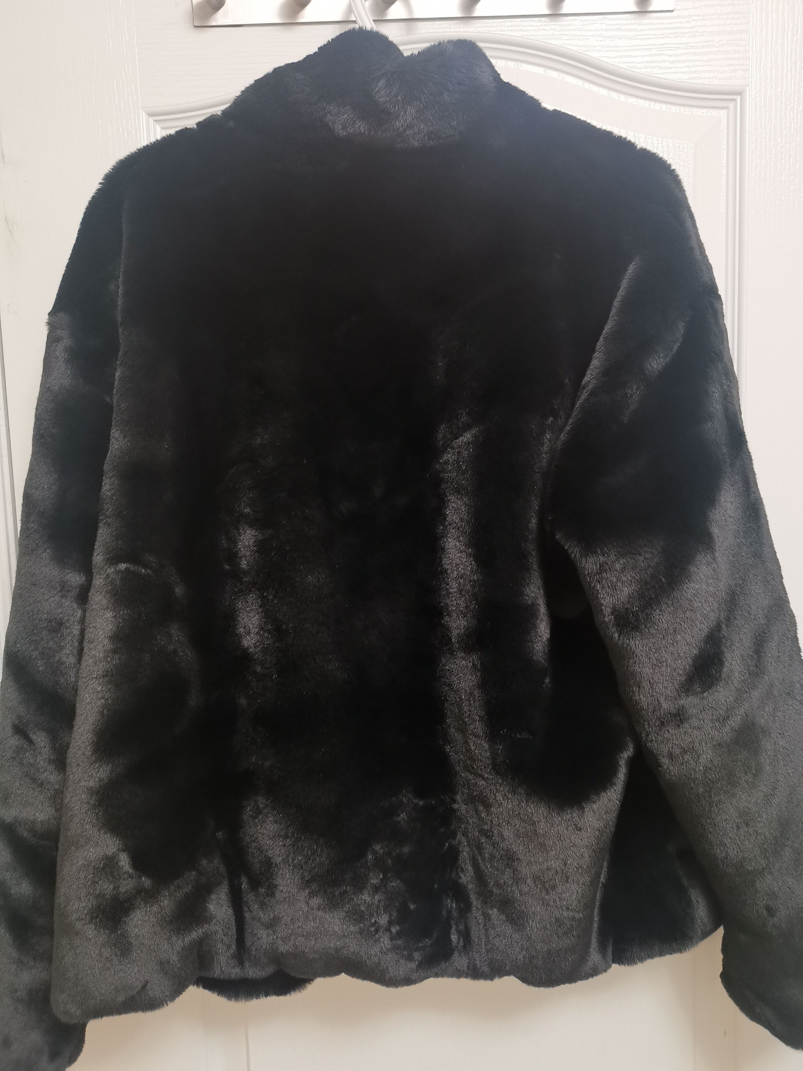 Nike NSW Plush Faux Fur Jacket in Black & Fossil medium Size US M / EU 48-50 / 2 - 8 Thumbnail