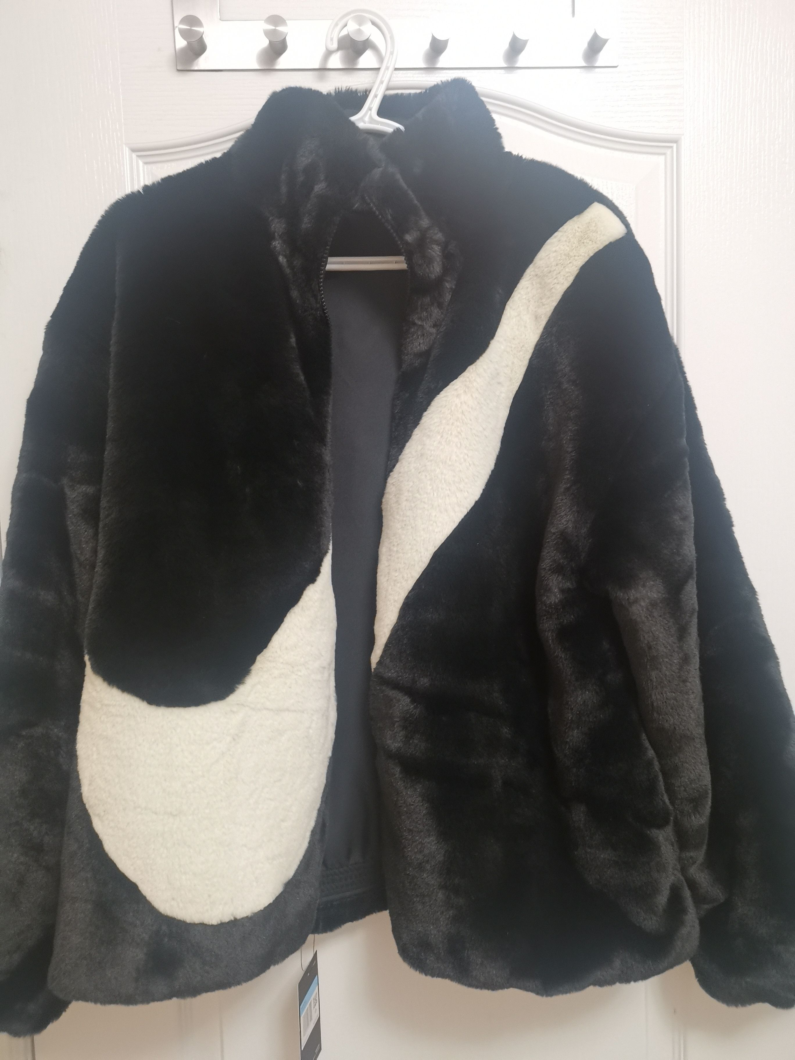 Pre-owned Nsw Plush Faux Fur Jacket In Black