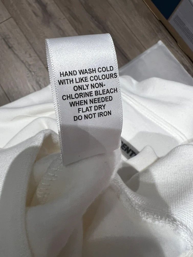 Fear of God Fear of God Essential White Mock Neck Sweatshirt M Size US M / EU 48-50 / 2 - 6 Thumbnail