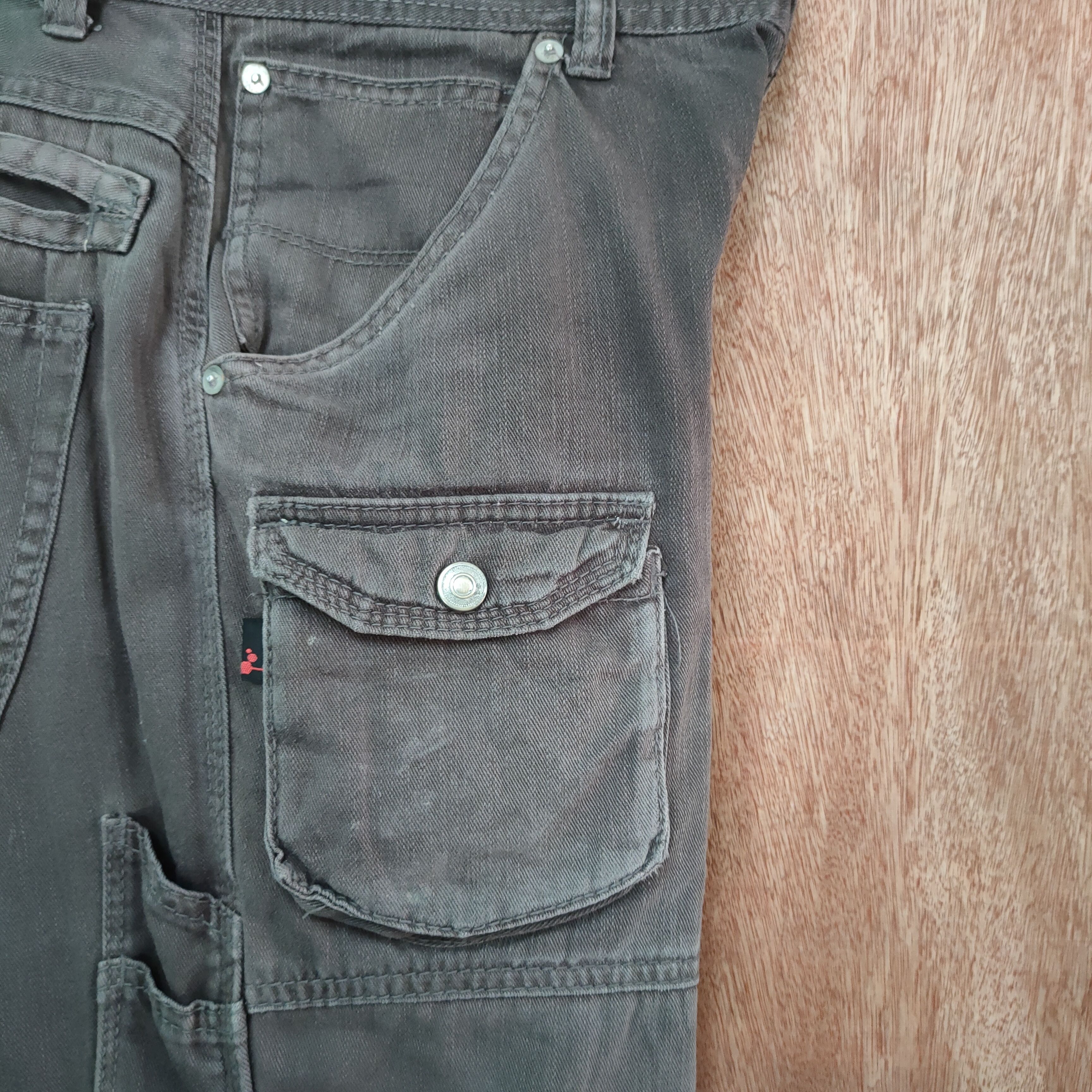 Japanese Brand JAPANESE BRAND 10 POCKET FADED VINTAGE CARGO PANTS Size US 32 / EU 48 - 10 Thumbnail