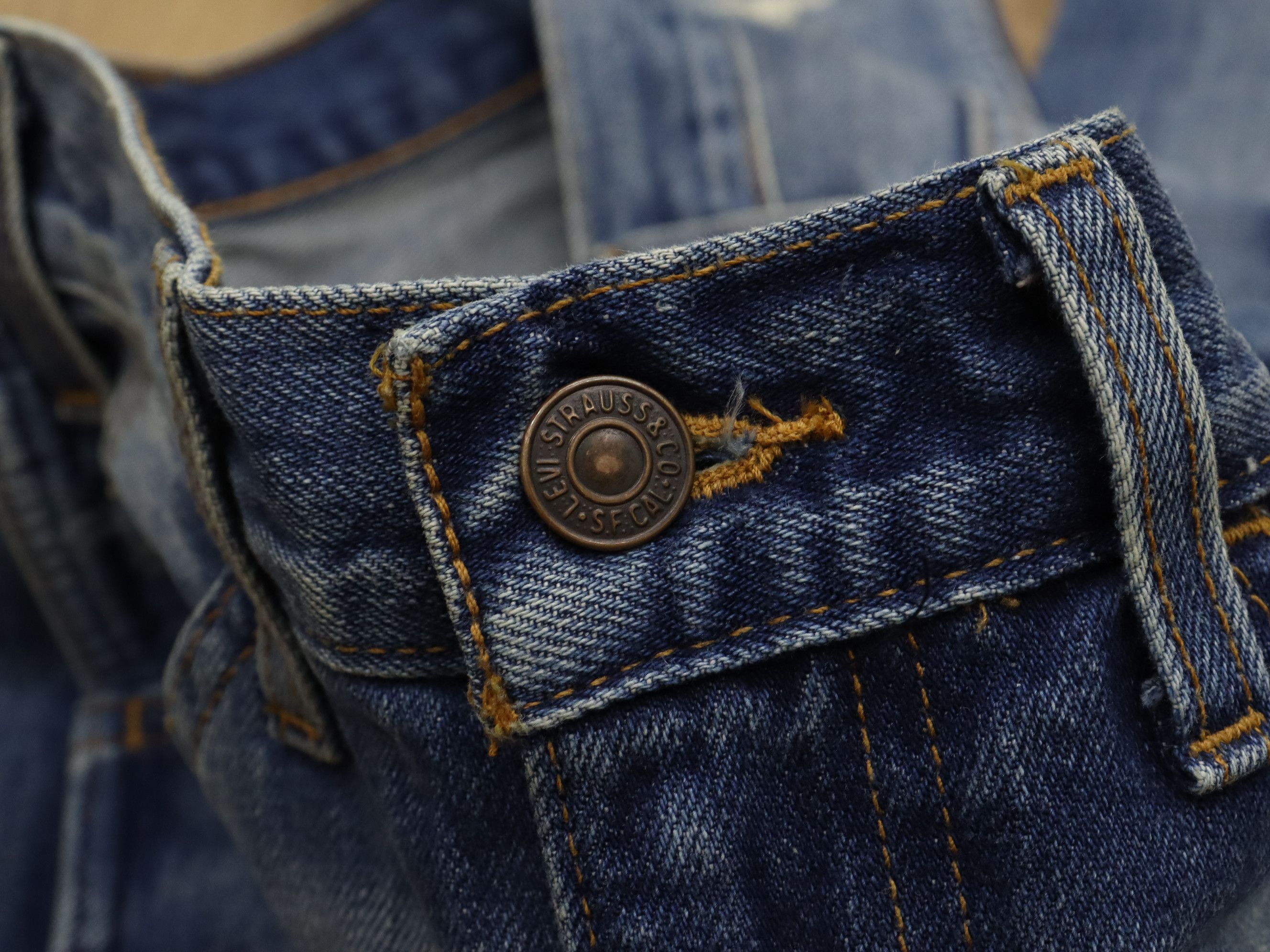 Levi's Vintage Clothing LVC 1969 60s BIG E Model Corn Denim 606 Slim Fit Distressed Size US 31 - 16 Thumbnail