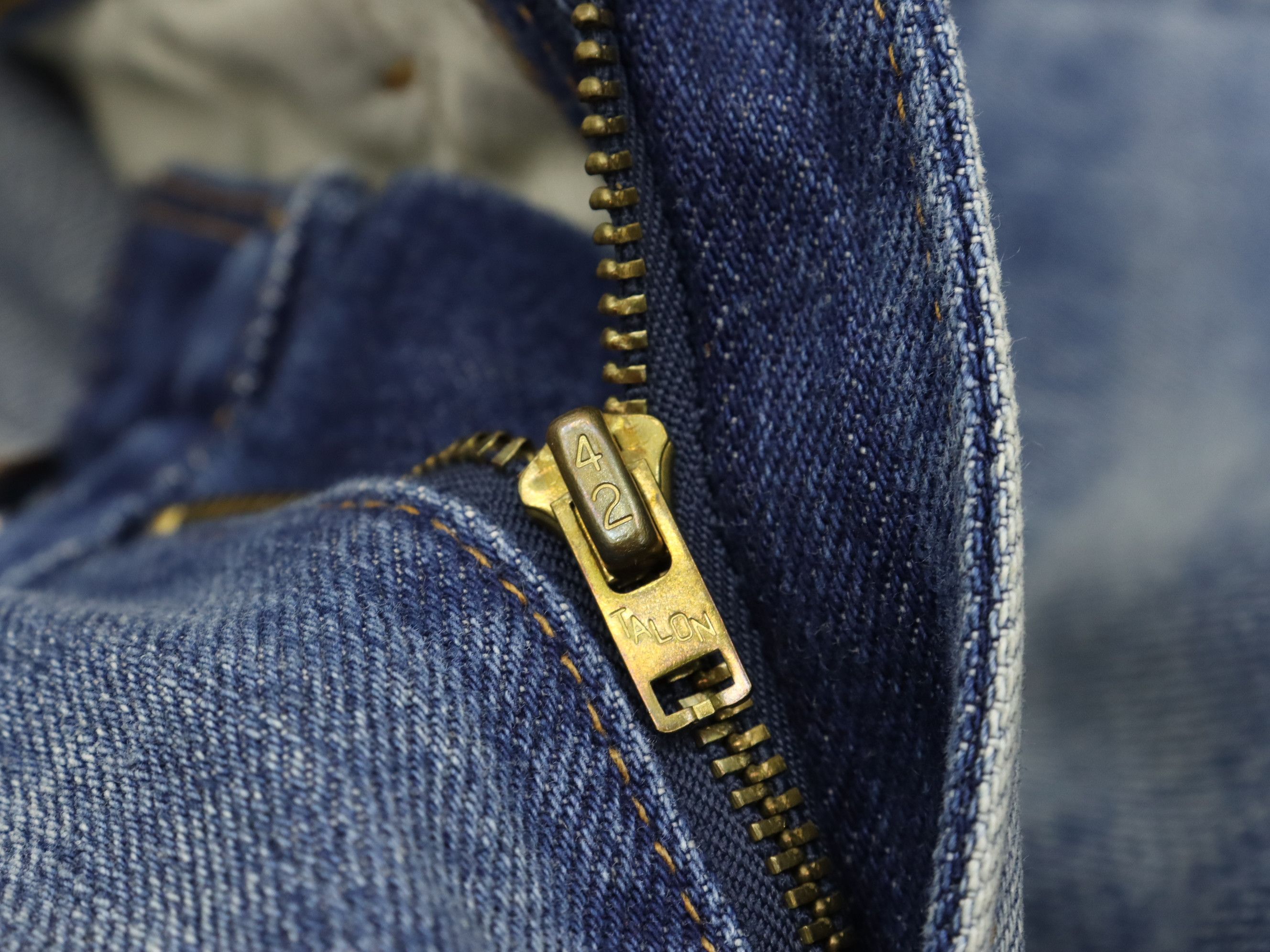 Levi's Vintage Clothing LVC 1969 60s BIG E Model Corn Denim 606 Slim Fit Distressed Size US 31 - 20 Thumbnail