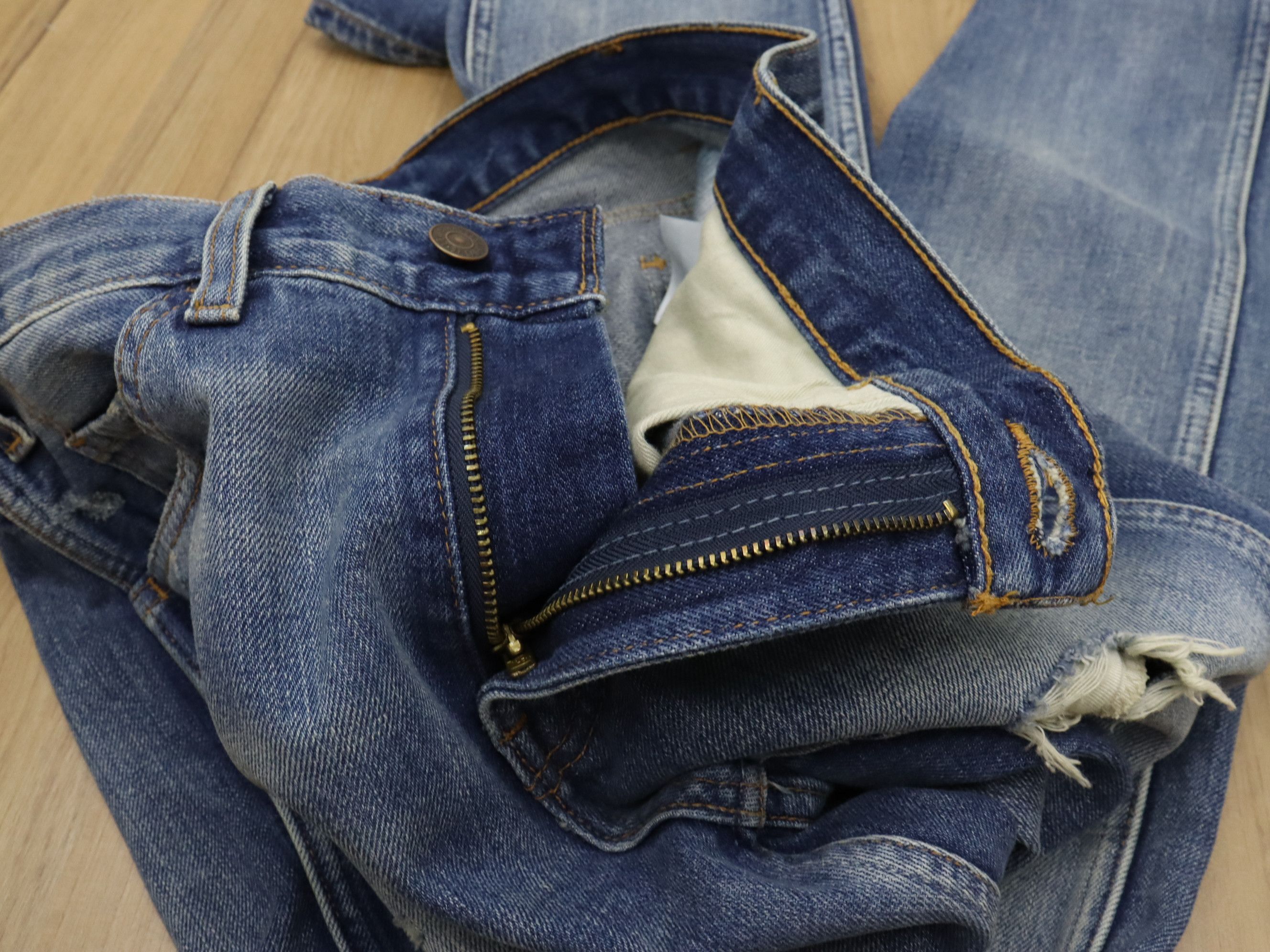 Levi's Vintage Clothing LVC 1969 60s BIG E Model Corn Denim 606 Slim Fit Distressed Size US 31 - 18 Thumbnail