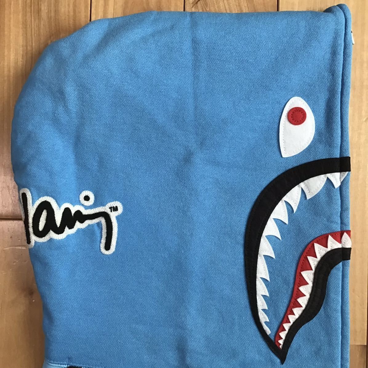Bape × Keith Haring BAPE × Keith Haring Shark full zip hoodie Blue Size US XL / EU 56 / 4 - 5 Thumbnail
