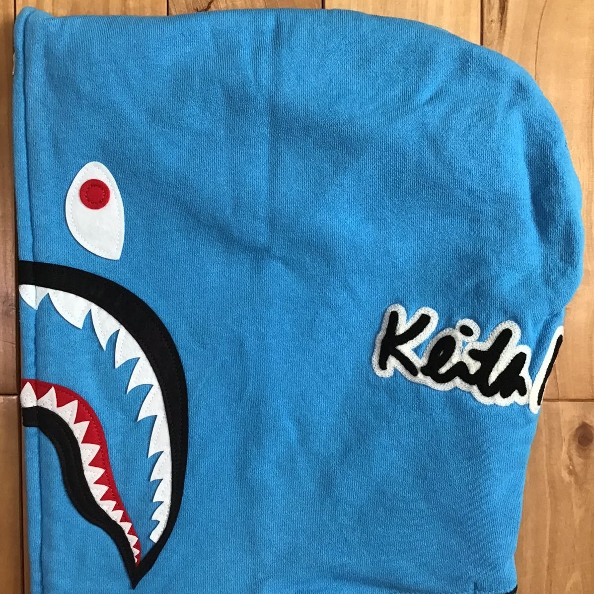 Bape × Keith Haring BAPE × Keith Haring Shark full zip hoodie Blue Size US XL / EU 56 / 4 - 6 Thumbnail