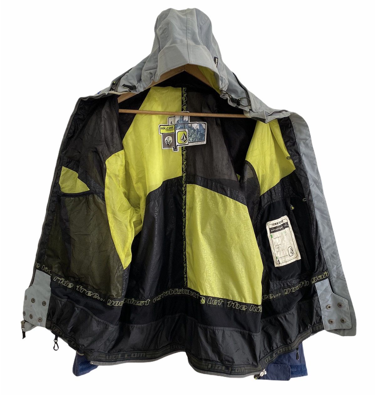 Sports Specialties Winter Volcom Ski Snowboard Waterproof Jacket Size US XL / EU 56 / 4 - 3 Thumbnail