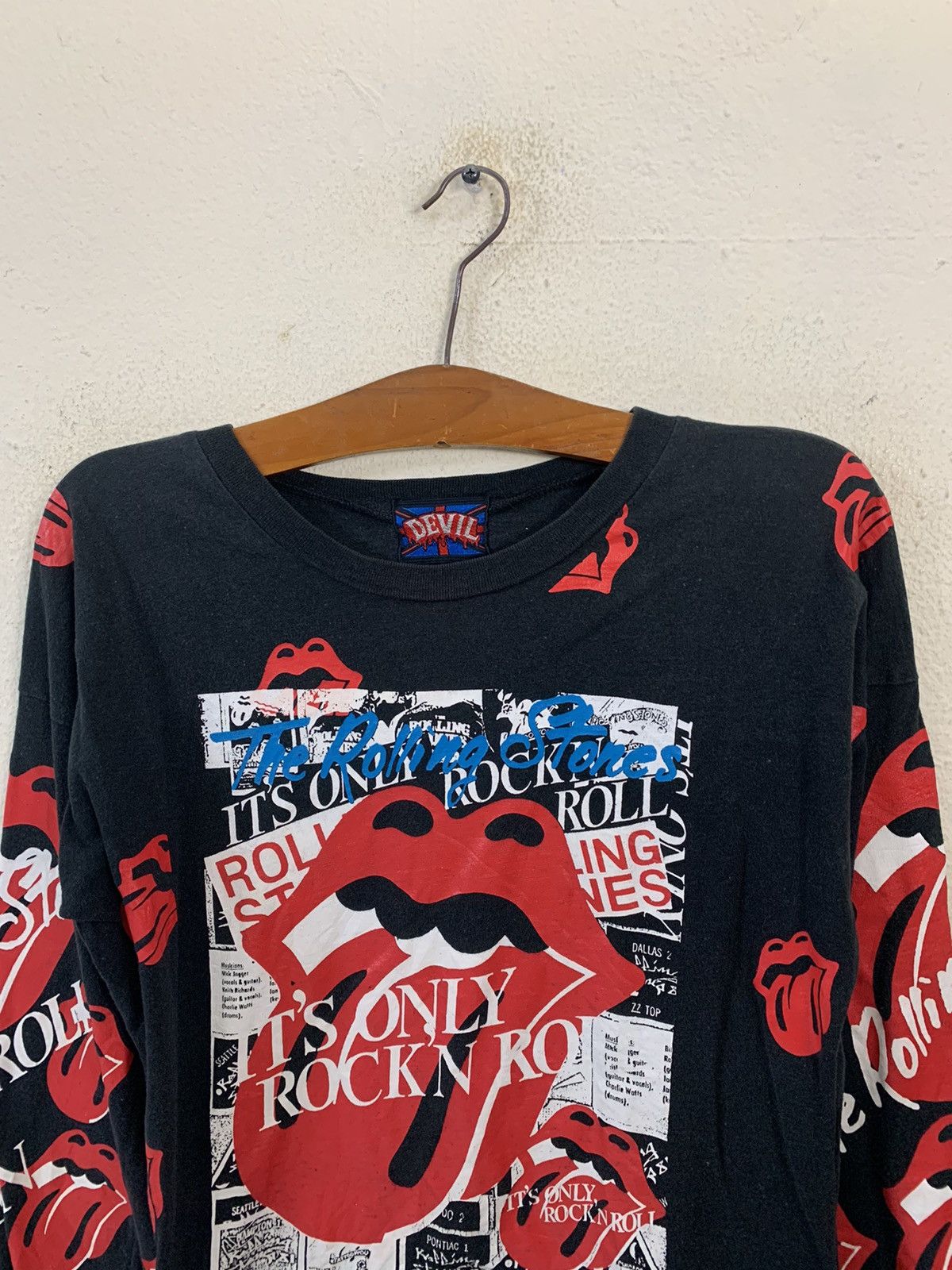 The Rolling Stones Devil The Rolling Stones Women Long Sleeve Tee Size ONE SIZE - 4 Thumbnail