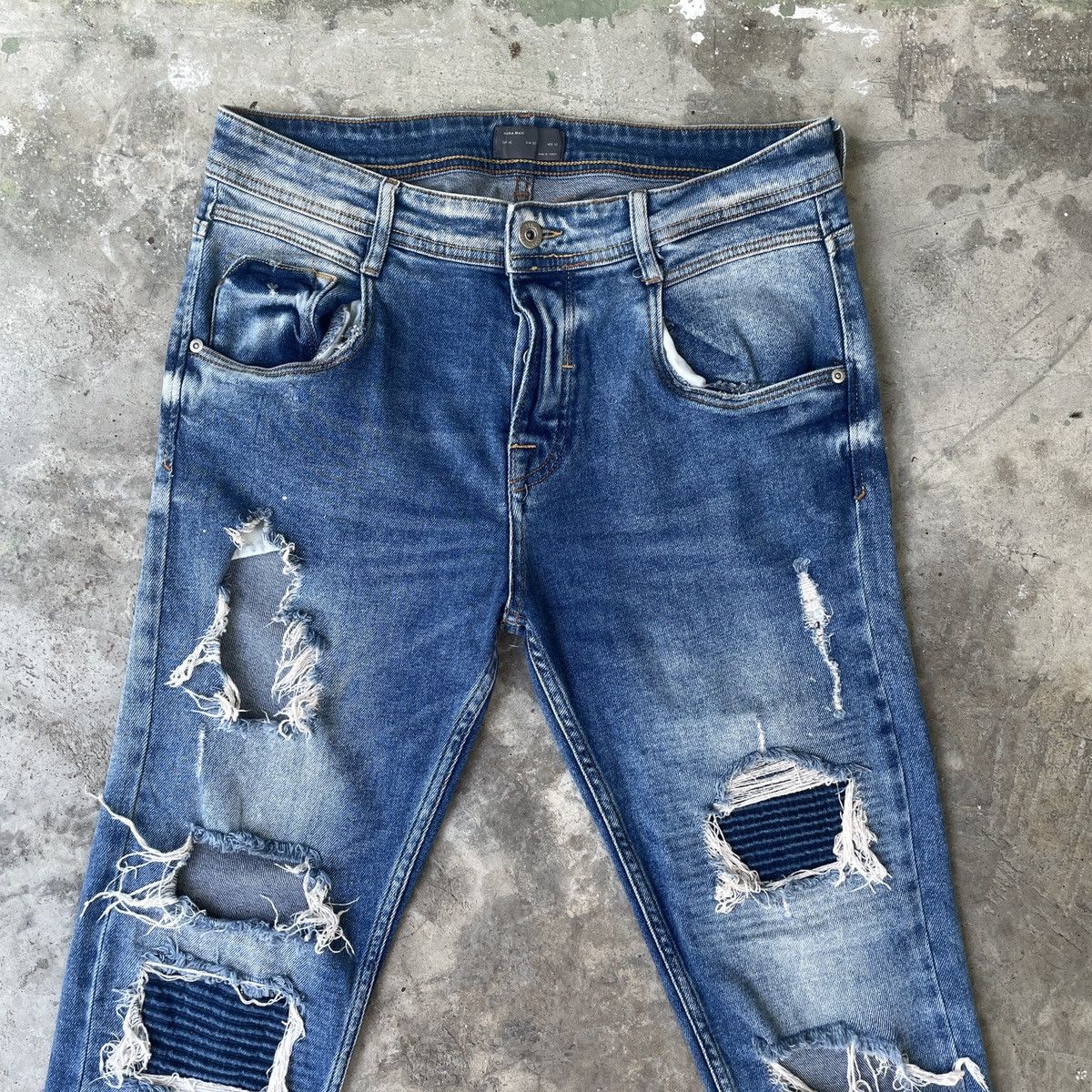 Other Vintage Zara Men THRASHED Distressed Jeans Denim Pants Size US 31 - 2 Thumbnail