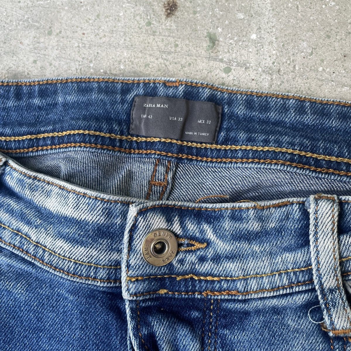 Other Vintage Zara Men THRASHED Distressed Jeans Denim Pants Size US 31 - 6 Thumbnail