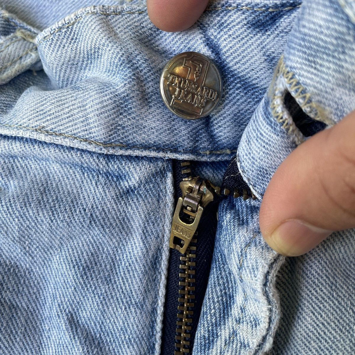 Trussardi Vintage Trussardi Jeans 28x30.5 Trussardi Denim Pants Size US 28 / EU 44 - 7 Thumbnail