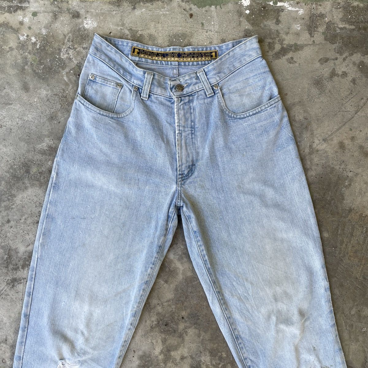 Trussardi Vintage Trussardi Jeans 28x30.5 Trussardi Denim Pants Size US 28 / EU 44 - 2 Thumbnail