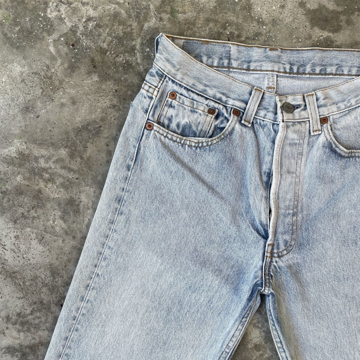 Levi's Vintage Clothing Vintage Levi’s 501 Jeans USA Wash Faded Denim Pants W27x28 Size US 27 - 3 Thumbnail
