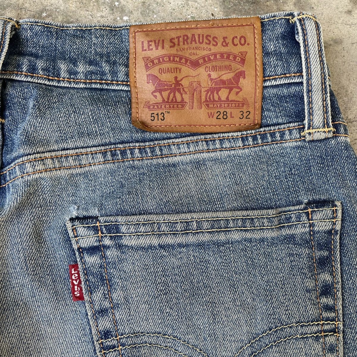 Levi's Vintage Clothing × Vintage Vtg Levi’s 513 Jeans 28x27 Levi’s 513 Distressed Denim Pants Size US 28 / EU 44 - 11 Thumbnail