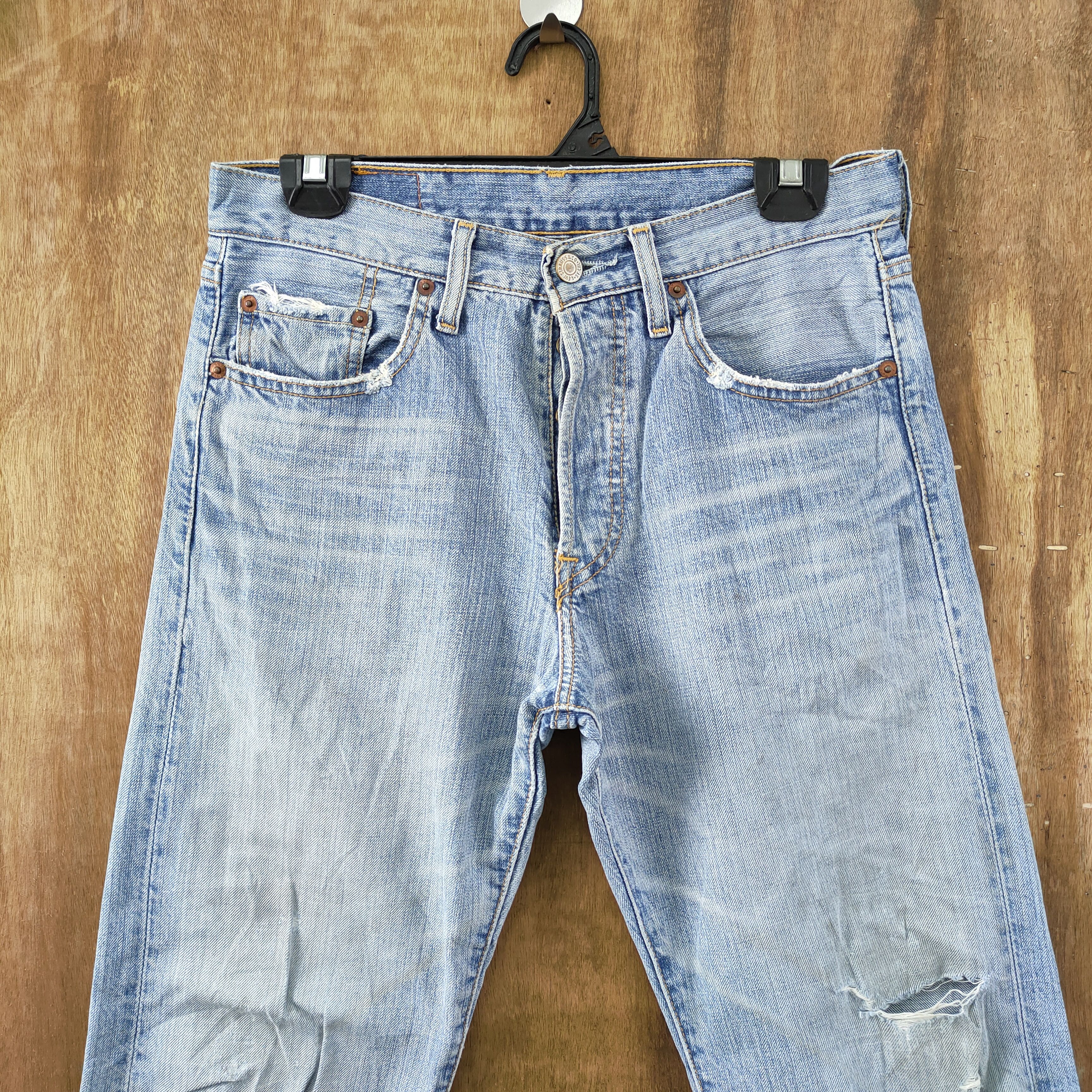Jean × Levi's × Vintage VINTAGE LEVI'S 501 BUTTON FLY BLUE JEANS PANTS Size US 29 - 2 Thumbnail