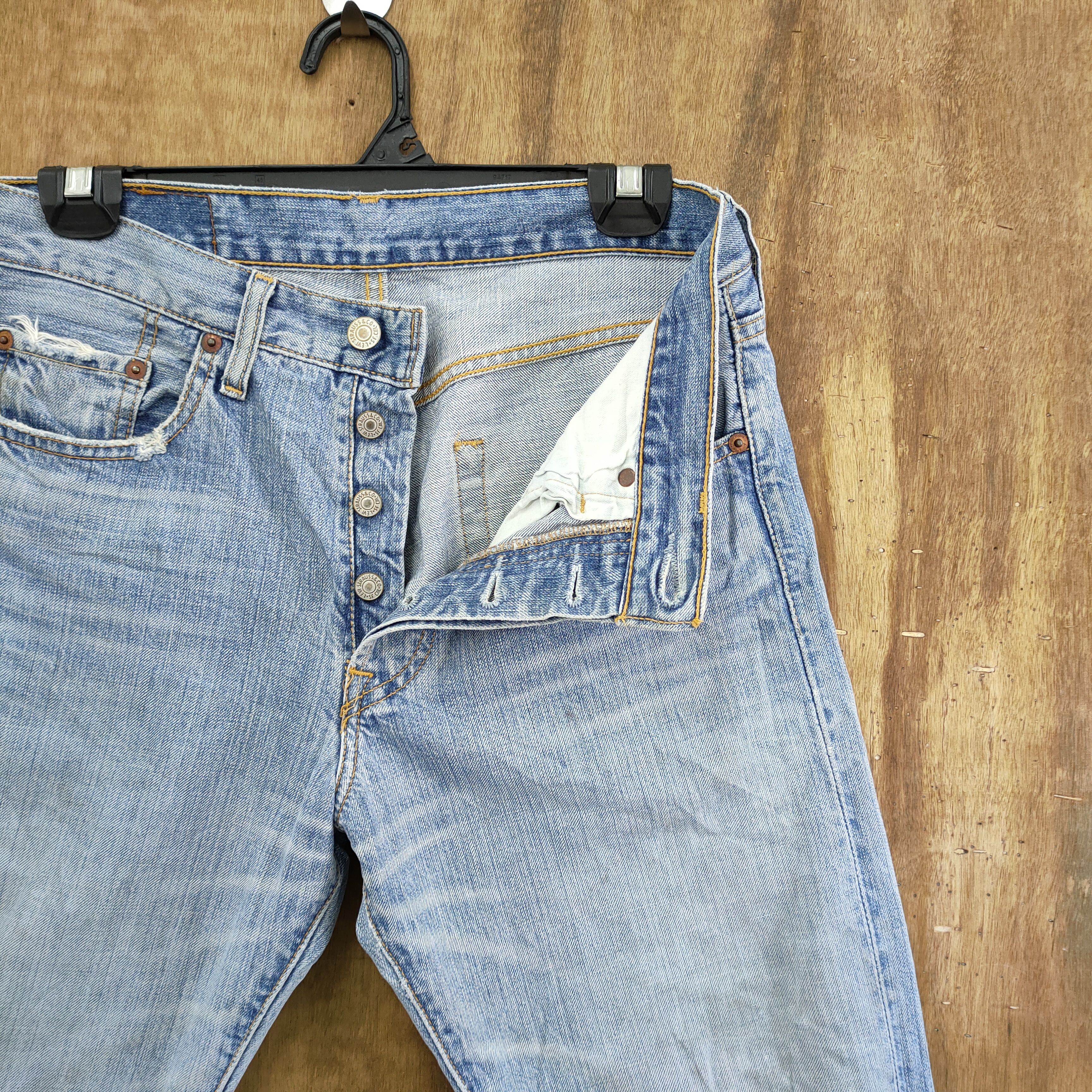 Jean × Levi's × Vintage VINTAGE LEVI'S 501 BUTTON FLY BLUE JEANS PANTS Size US 29 - 5 Thumbnail