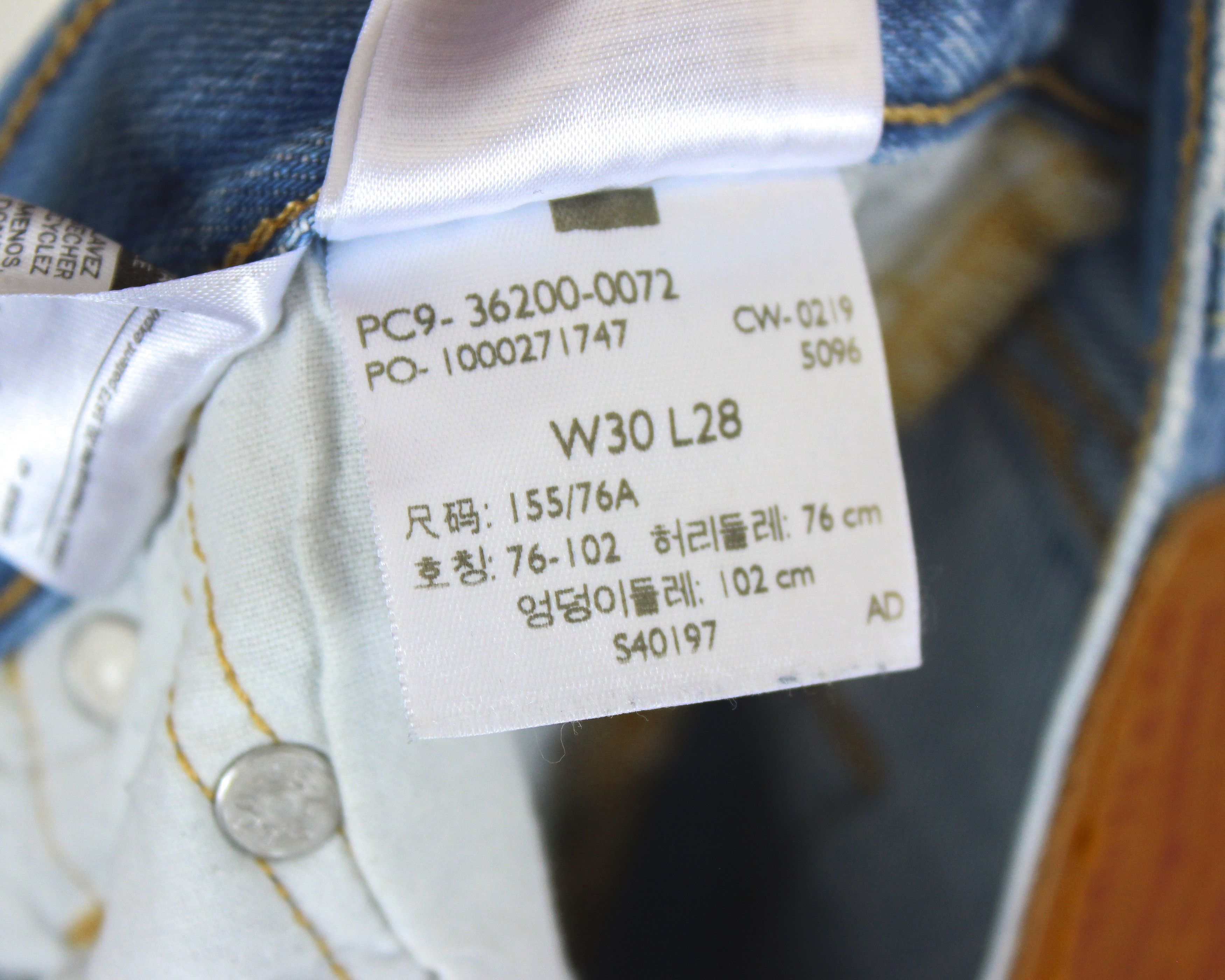 Levi's Women Jeans 501 Distressed Ripped Denim W30 L28 Trousers Size 30" / US 8 / IT 44 - 6 Thumbnail