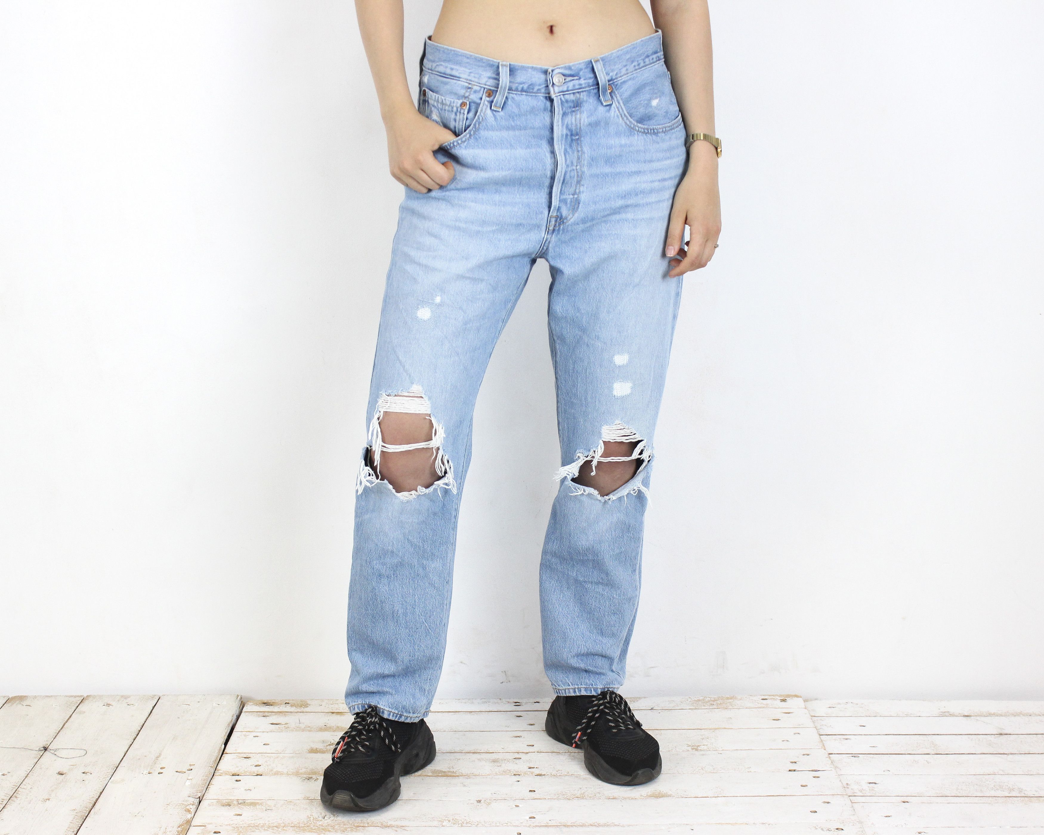 Levi's Women Jeans 501 Distressed Ripped Denim W30 L28 Trousers Size 30" / US 8 / IT 44 - 2 Thumbnail