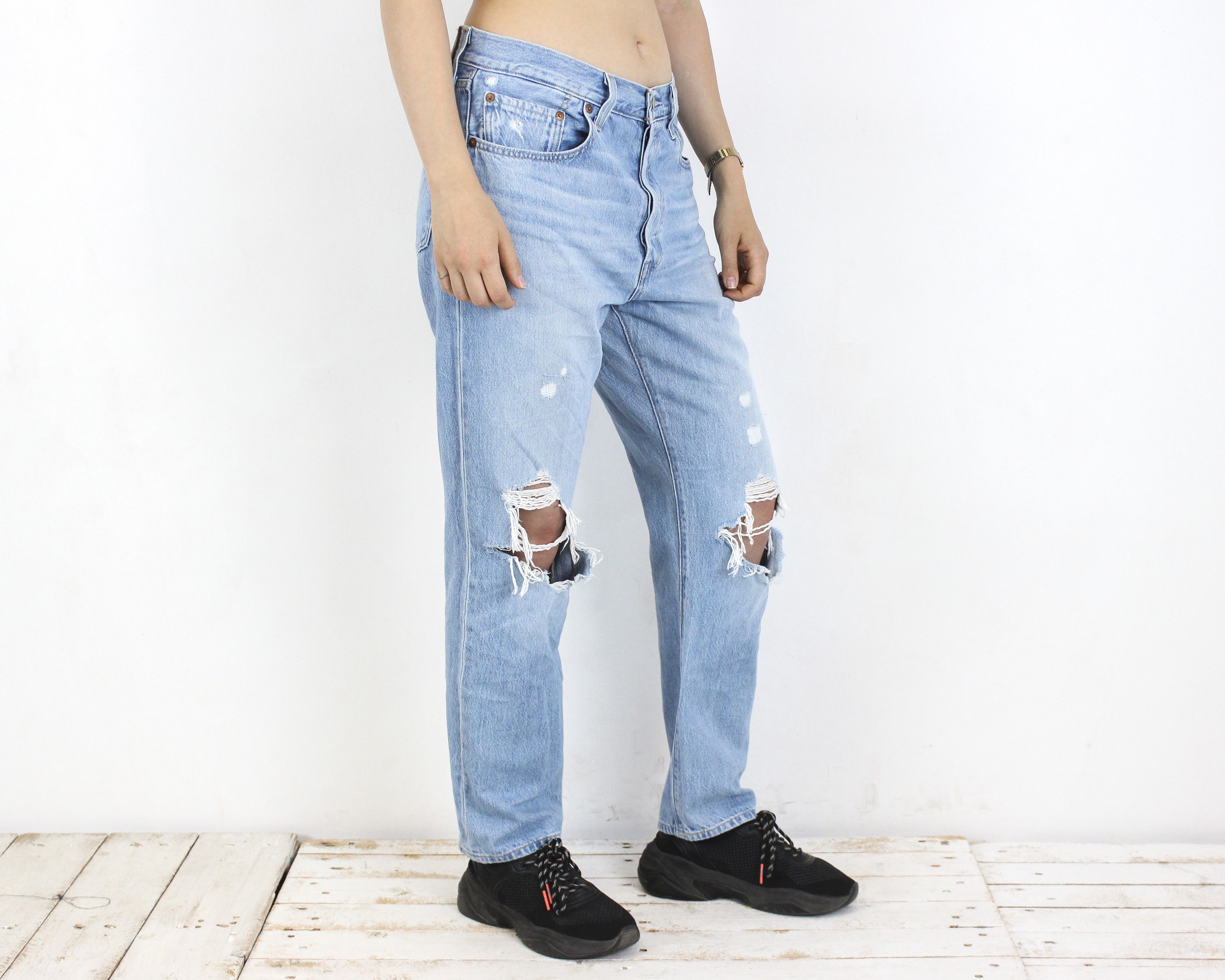 Levi's Women Jeans 501 Distressed Ripped Denim W30 L28 Trousers Size 30" / US 8 / IT 44 - 1 Thumbnail