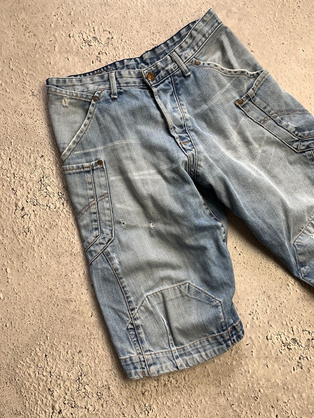 Japanese Brand Distressed Denim Cargo Shorts Levi’s Vintage Y2k shorts Size US 31 - 3 Thumbnail