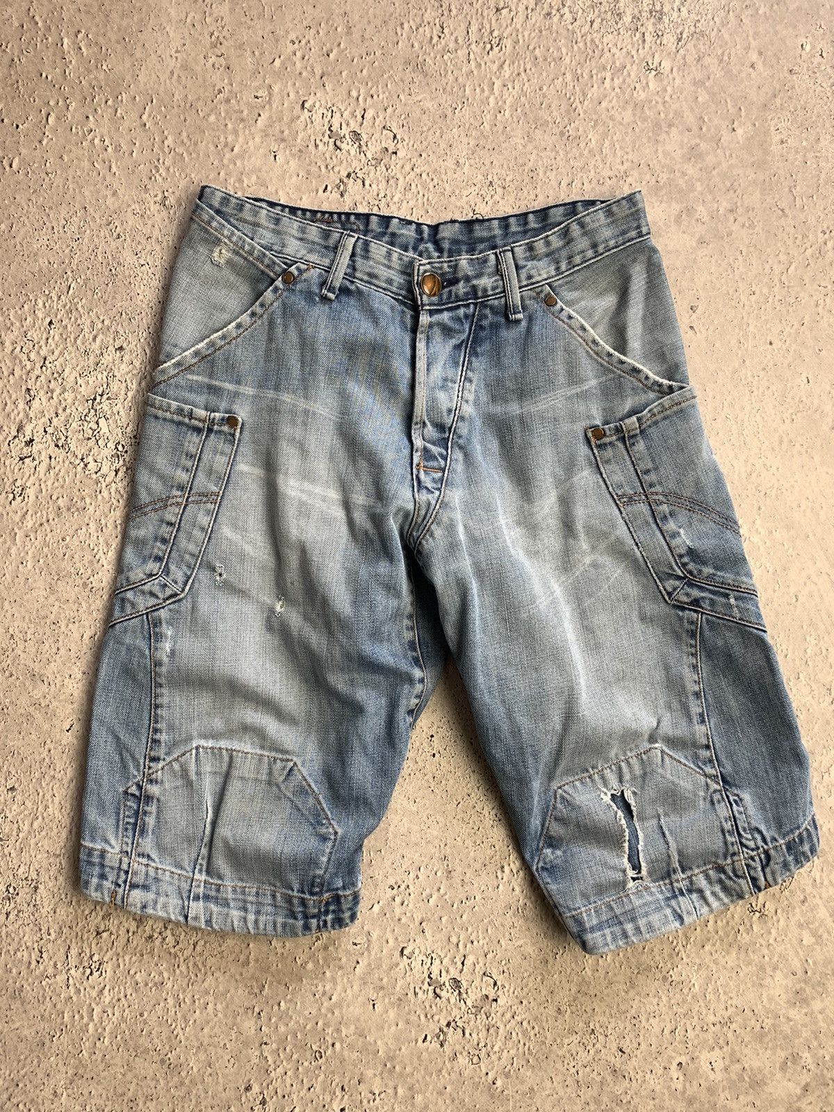 Japanese Brand Distressed Denim Cargo Shorts Levi’s Vintage Y2k shorts Size US 31 - 2 Thumbnail