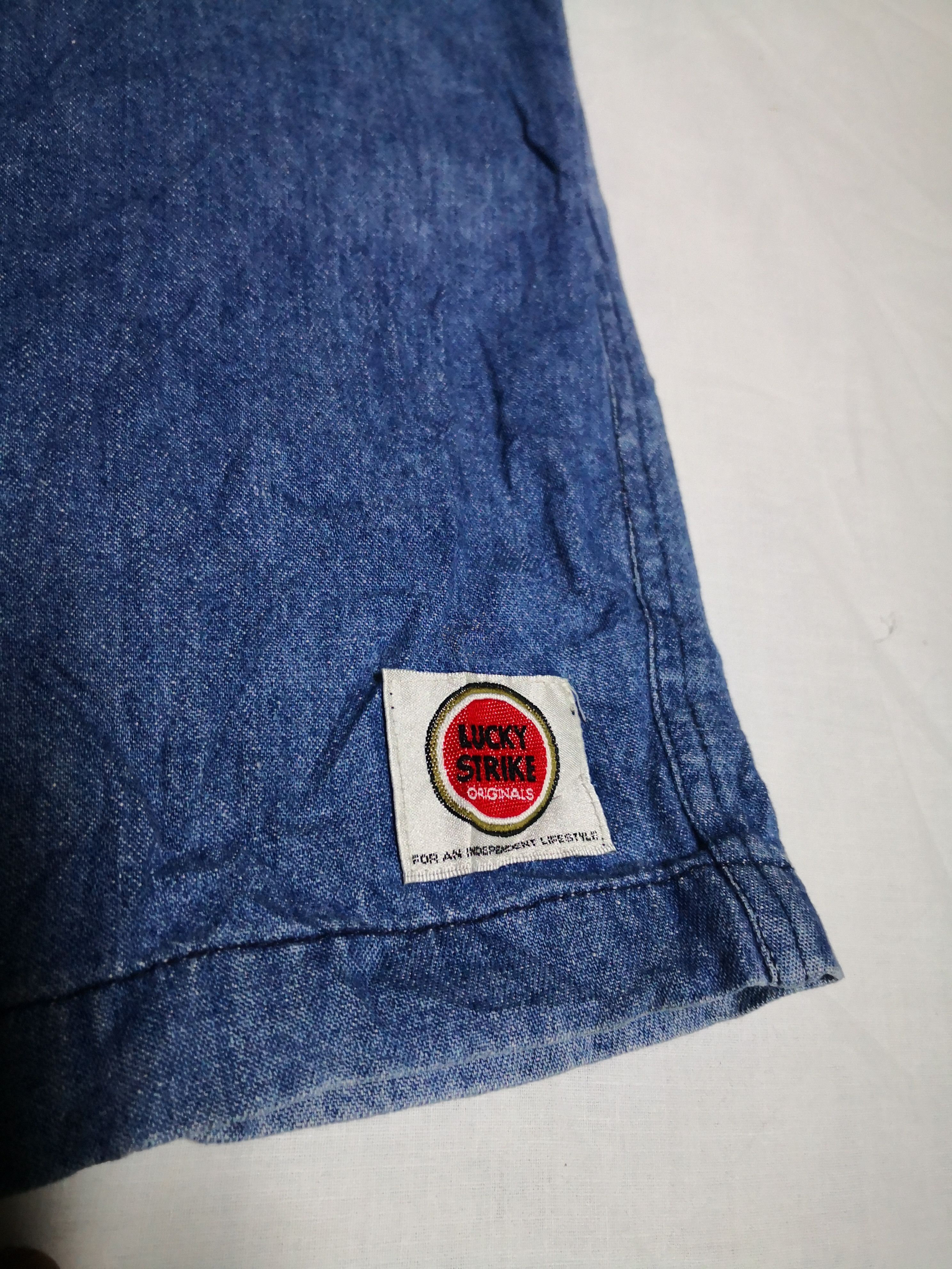 Vintage Vintage Lucky Strike Denim Shorts Size US 32 / EU 48 - 1 Thumbnail