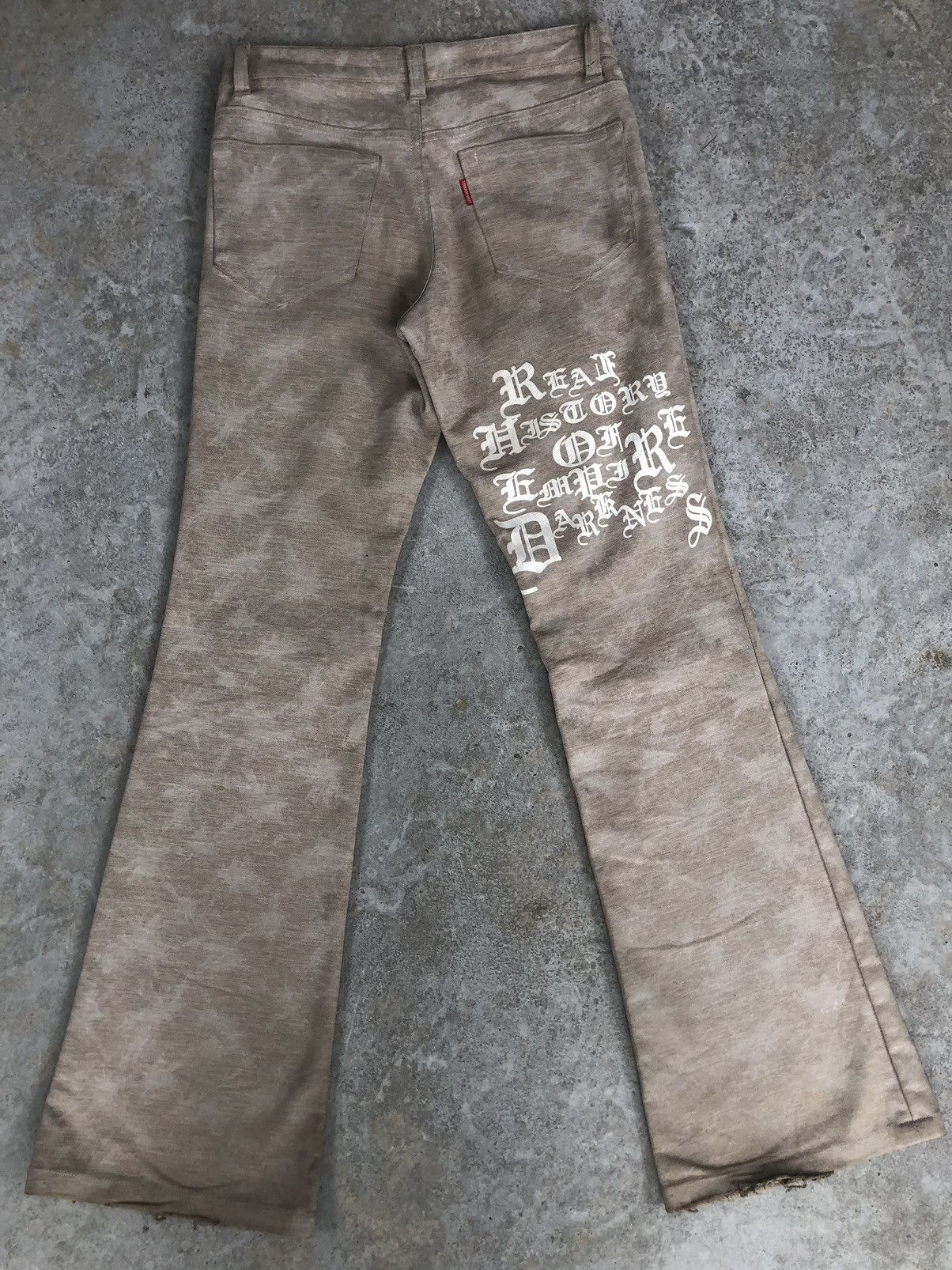 Tornado Mart Tornado Mart Flared Jeans Spellout Splatter Size US 29 - 2 Thumbnail