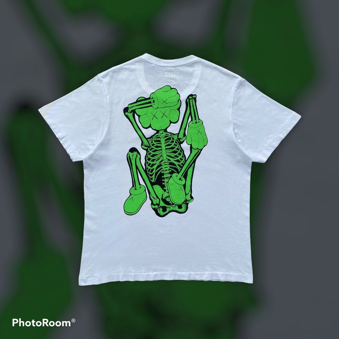 Kaws × Uniqlo SS2016 UT Collection UNIQLO x KAWS Skeleton OG Design Size US L / EU 52-54 / 3 - 1 Thumbnail