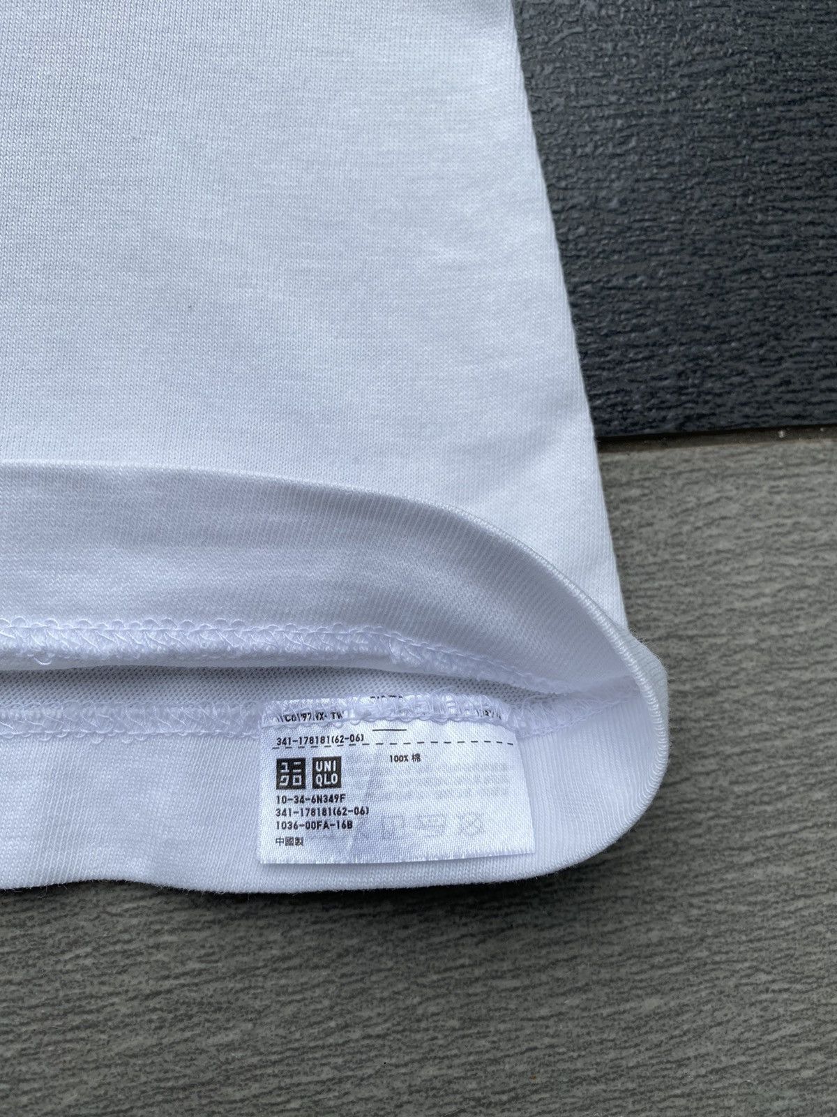 Kaws × Uniqlo SS2016 UT Collection UNIQLO x KAWS Skeleton OG Design Size US L / EU 52-54 / 3 - 6 Thumbnail