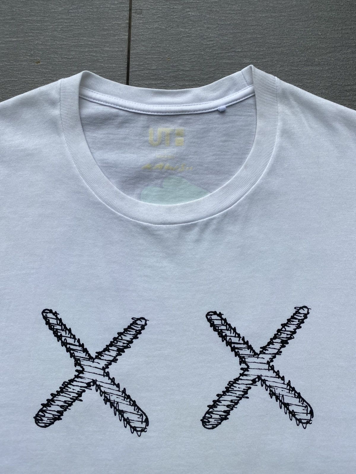 Kaws × Uniqlo SS2016 UT Collection UNIQLO x KAWS Skeleton OG Design Size US L / EU 52-54 / 3 - 4 Thumbnail