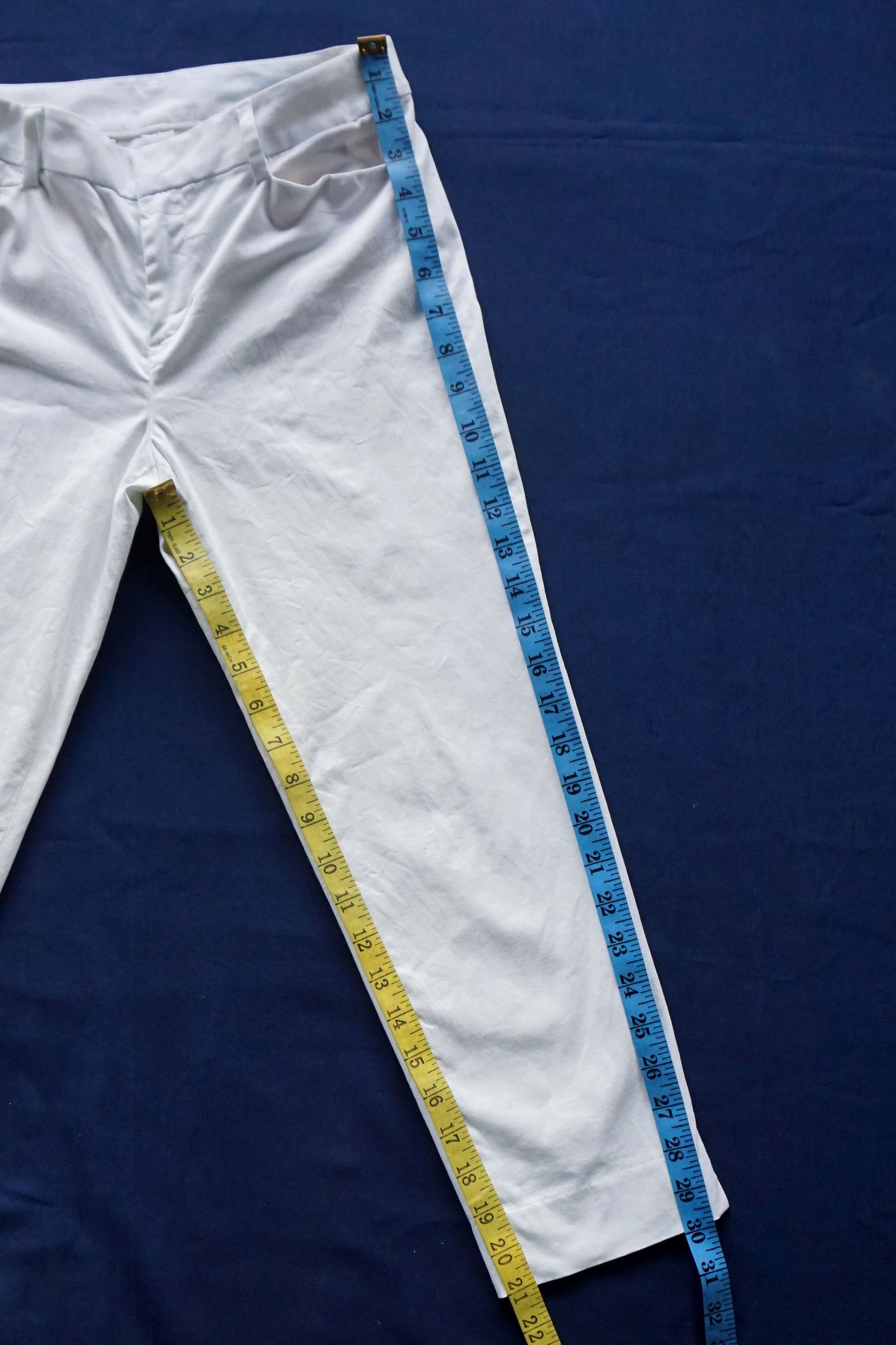 Uniqlo UNIQLO Stretchable White Cropped Pants Size 24" / US 00 / IT 34 - 14 Thumbnail