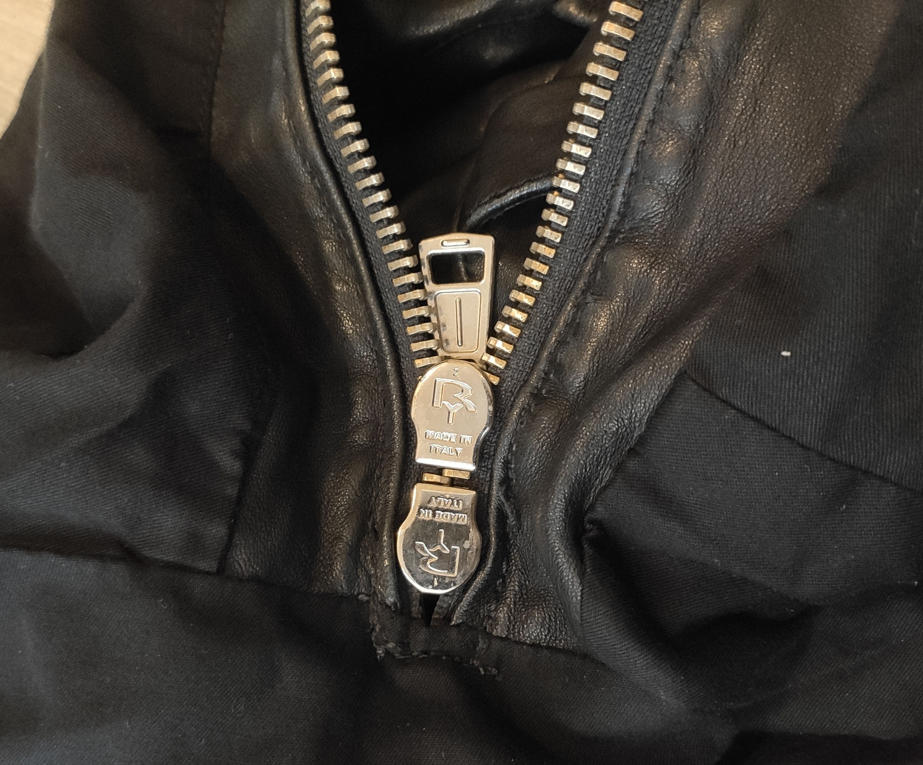 Ann Demeulemeester Small leather bag.Like Rick Owens or Dries van Noten Size ONE SIZE - 8 Thumbnail