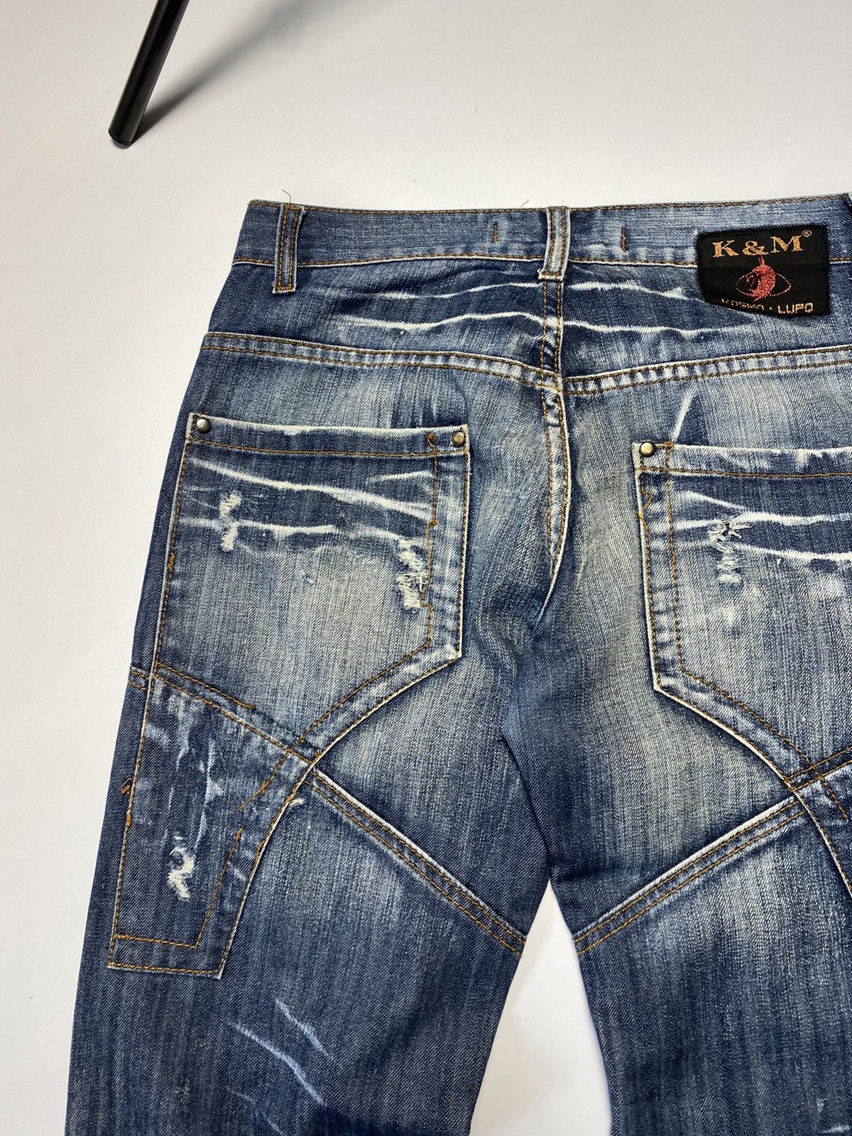 Vintage Vintage Y2k Kosmo Lupo distressed jeans size 32 Size US 32 / EU 48 - 11 Thumbnail
