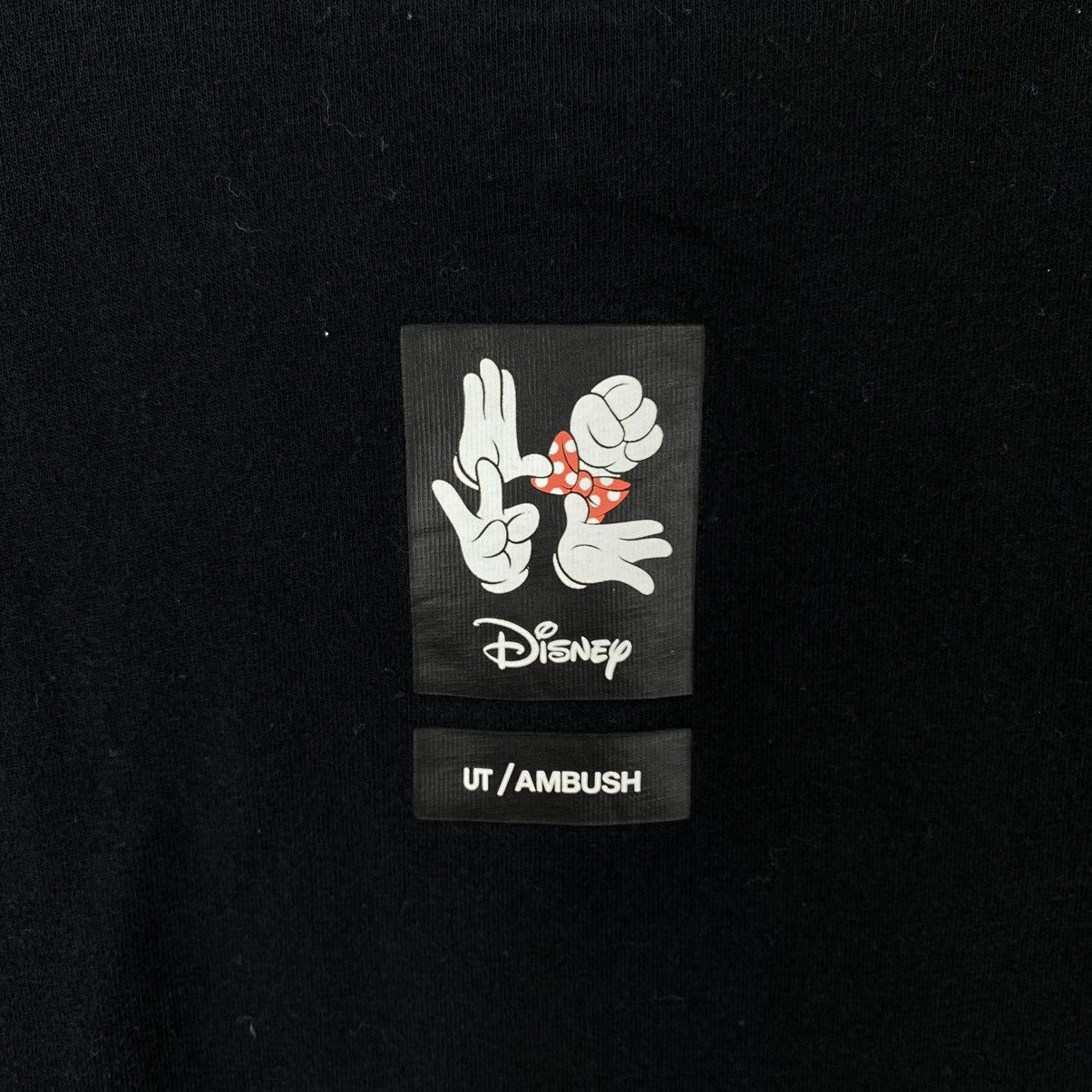 Ambush Design × Disney × Uniqlo UT UNIQLO x DISNEY x Ambush Love Print Black Short Sleeve Size M / US 6-8 / IT 42-44 - 5 Thumbnail