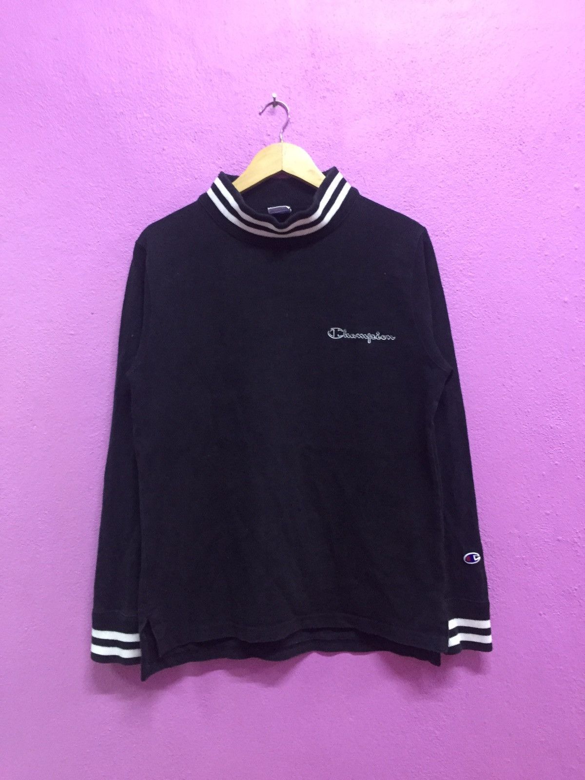 Champion Vintage 90’s Champion Sweatshirts Size Small Size US S / EU 44-46 / 1 - 1 Thumbnail