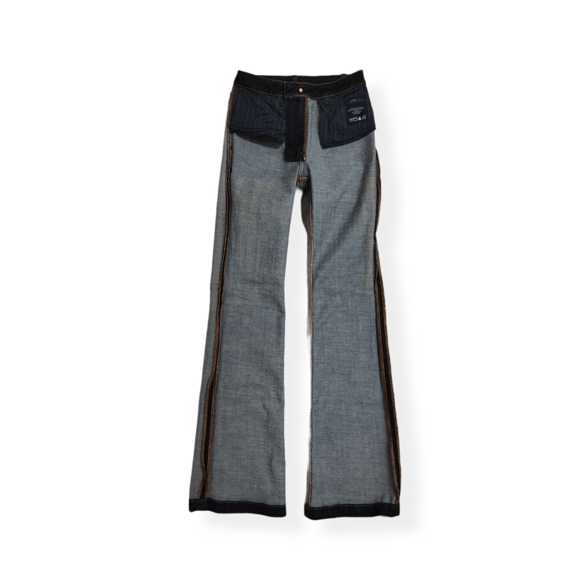 Marc by Marc Jacobs ⚡️𝐐𝐔𝐈𝐂𝐊 𝐒𝐀𝐋𝐄 Archive MJ buckle back flare jeans Size 26" / US 2 / IT 38 - 9 Thumbnail