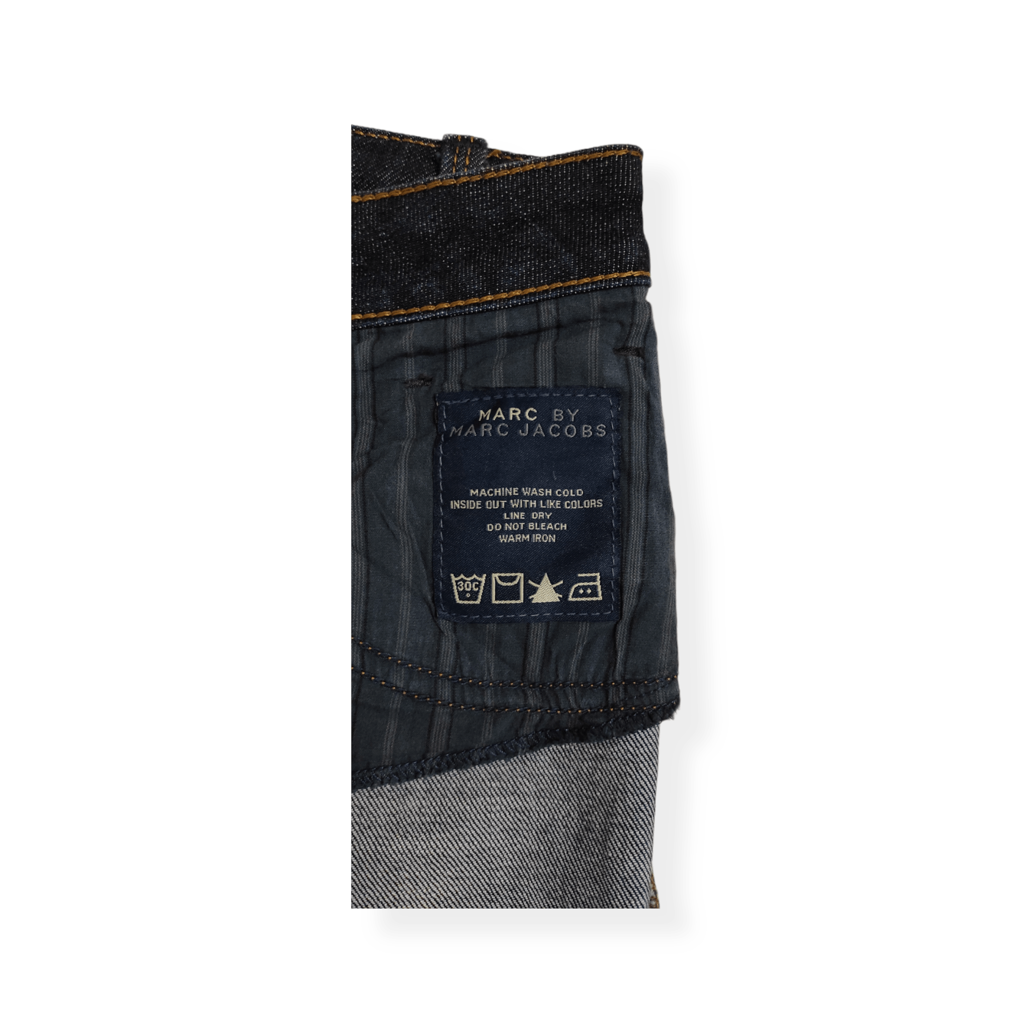 Marc by Marc Jacobs ⚡️𝐐𝐔𝐈𝐂𝐊 𝐒𝐀𝐋𝐄 Archive MJ buckle back flare jeans Size 26" / US 2 / IT 38 - 4 Thumbnail