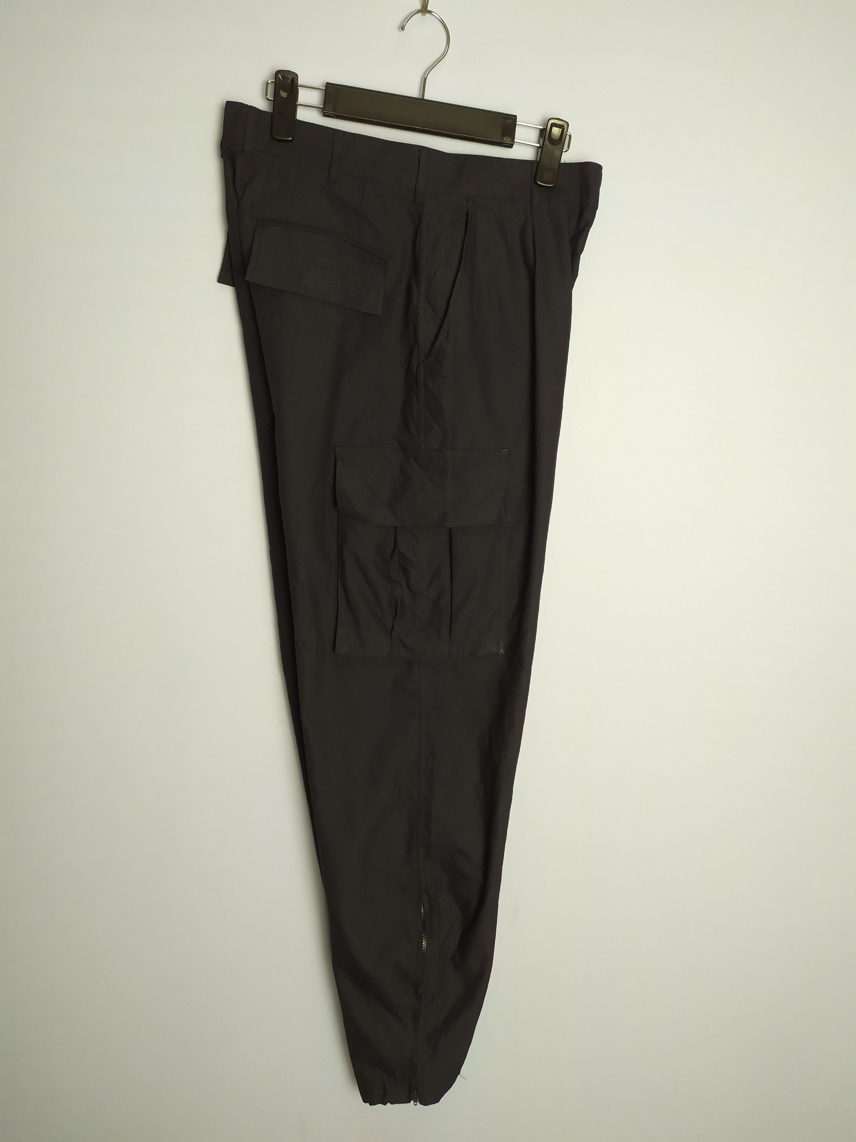 Japanese Brand JAPANESE BRAND BLACK CARGO PANTS Size US 30 / EU 46 - 15 Thumbnail