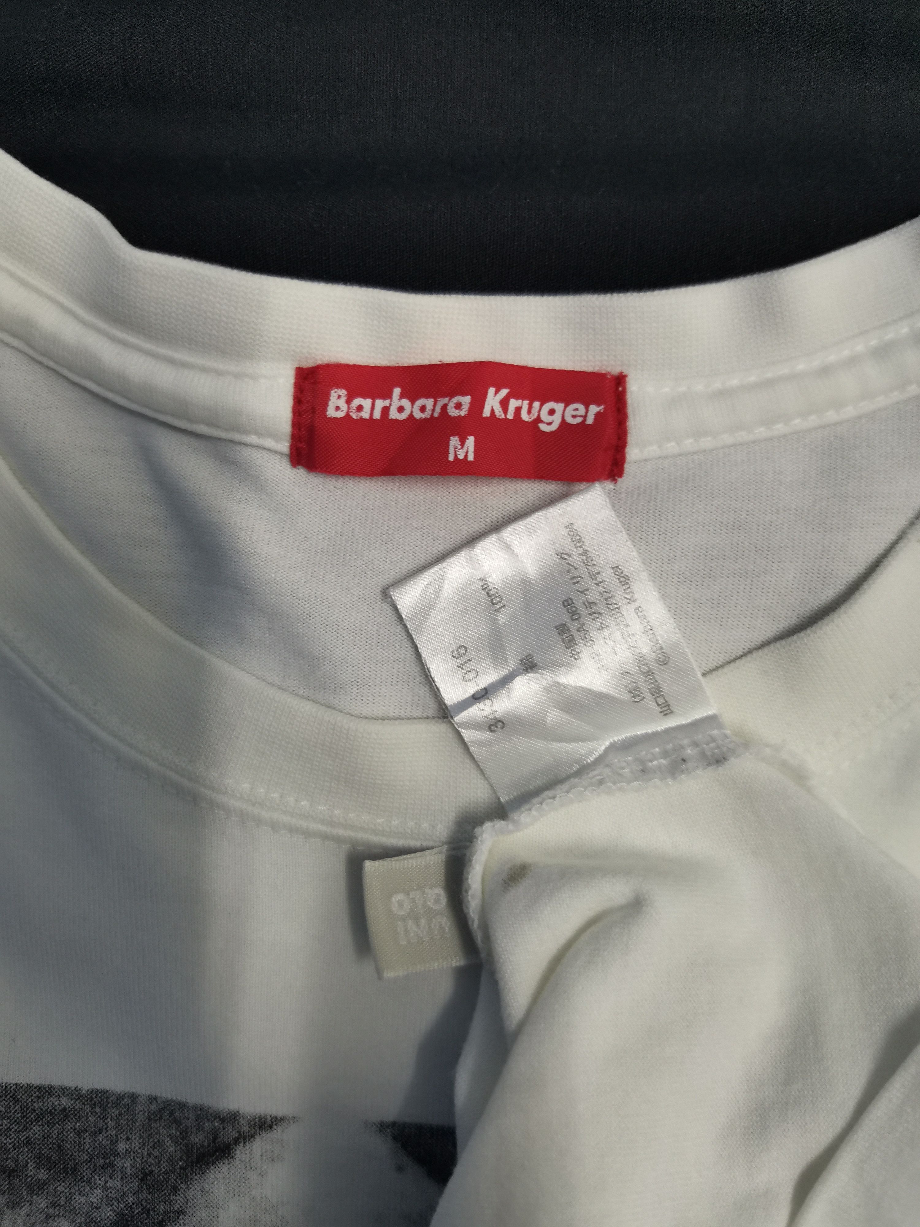 Barbara Kruger Vintage Barbara Kruger Art Designer Tee Graphic Rare Size US M / EU 48-50 / 2 - 4 Thumbnail