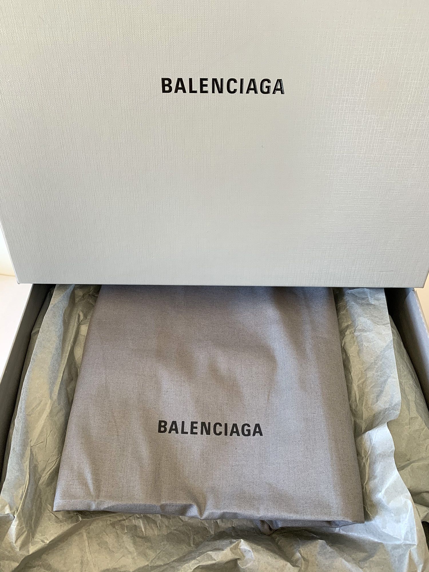 Balenciaga New — AW19 Engraved Logo Ribbed Boots Size US 7 / EU 40 - 8 Thumbnail