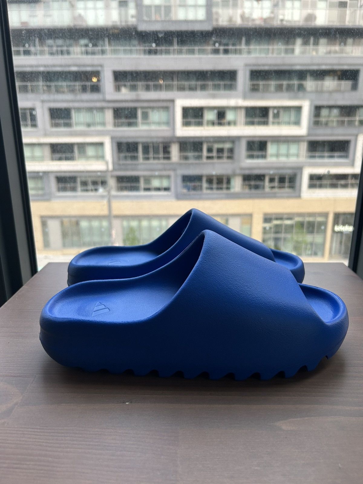 Yeezy slide azure - Main Image