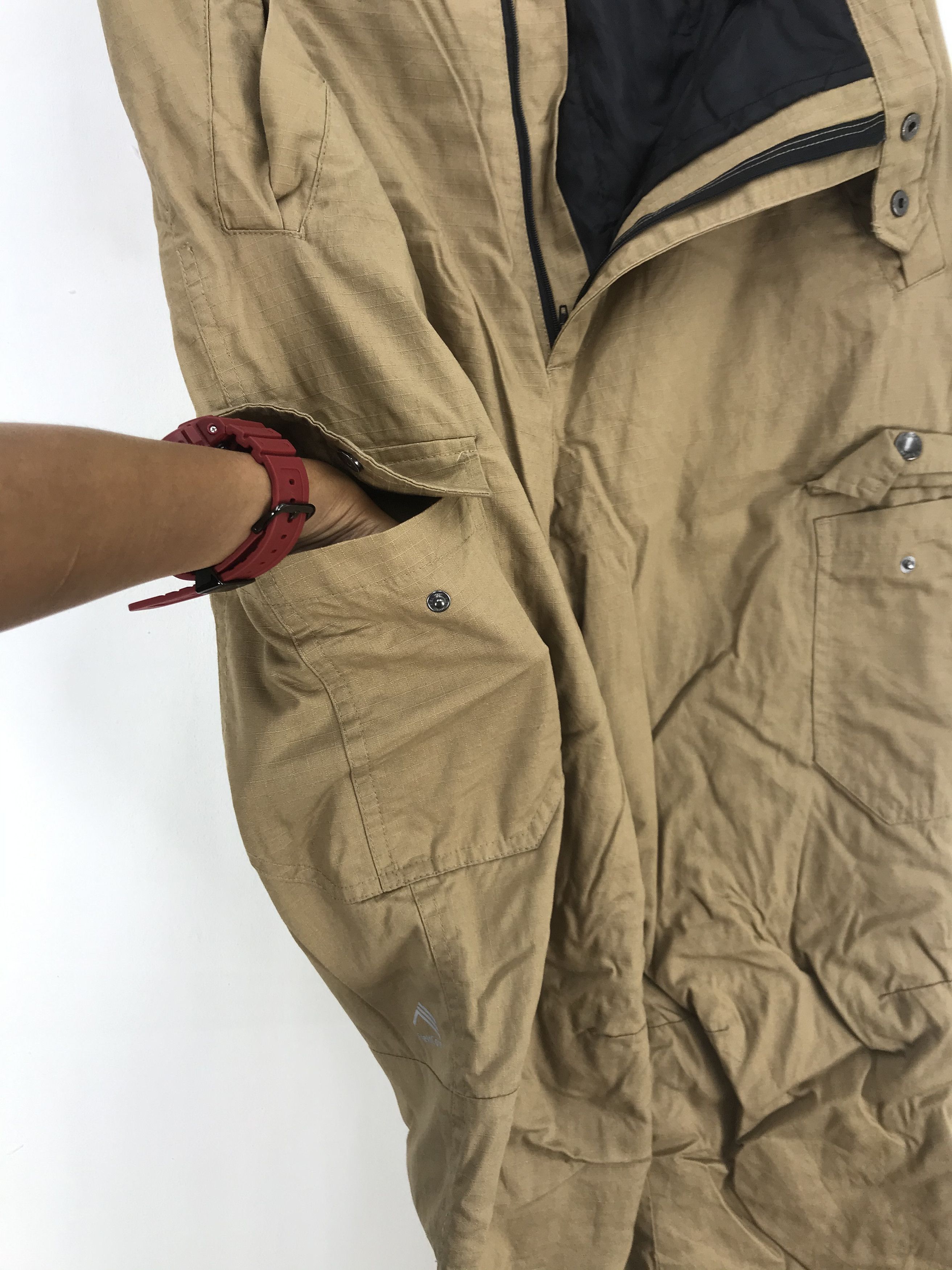 Japanese Brand Vintage Japanese Ski Suit Japanese Japanese Snowboards Size US 32 / EU 48 - 9 Thumbnail