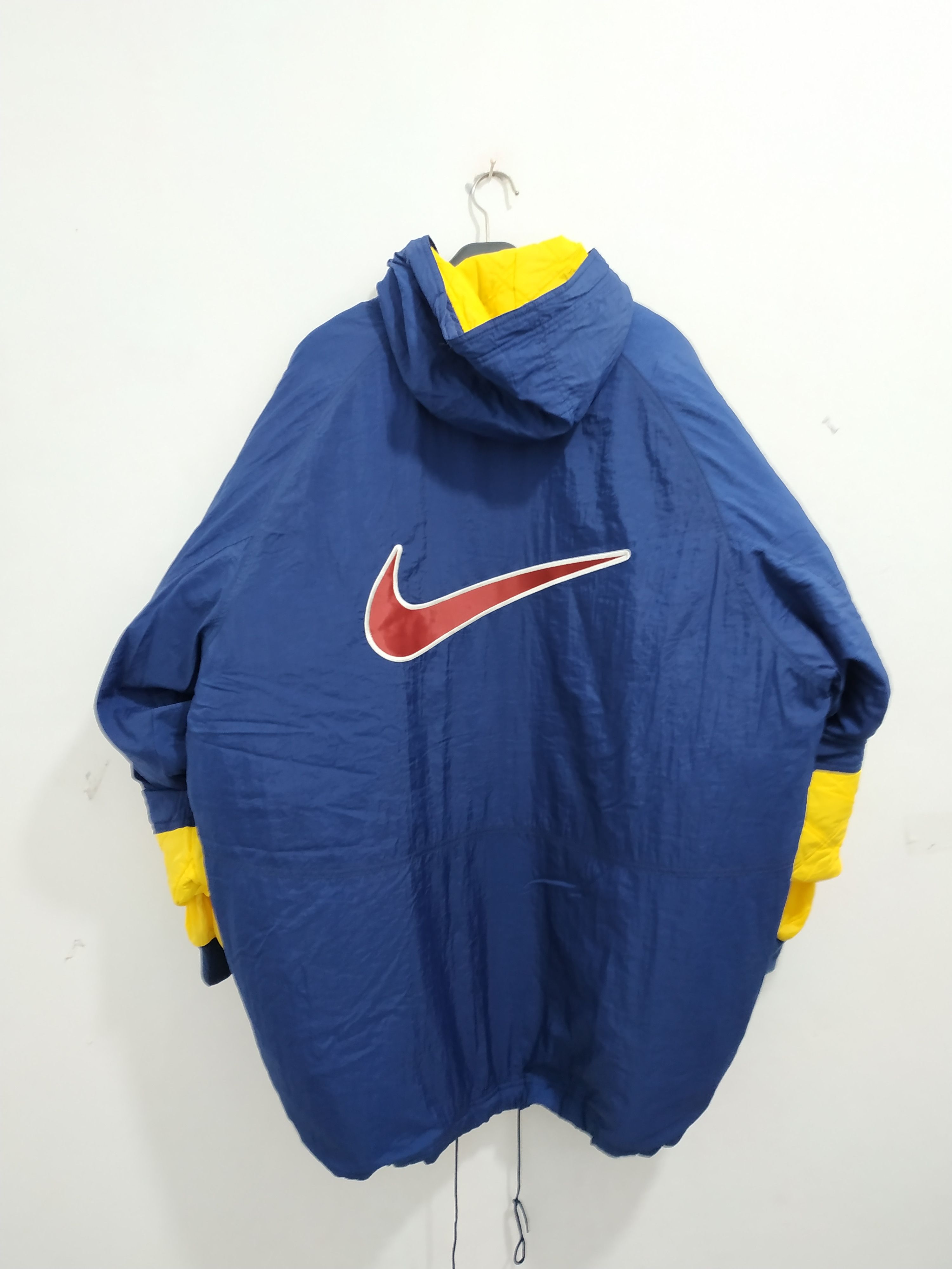 Image of Vintage Nike Big Swoosh Oversize Jacket in Deep Blue, Men's (Size XL)