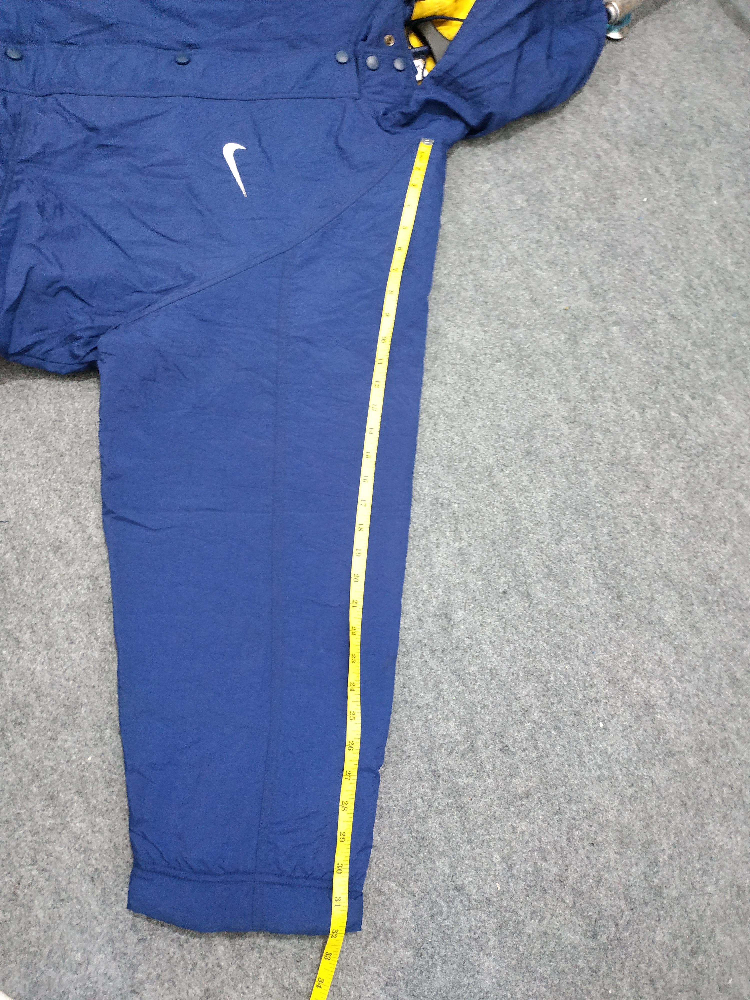 Nike Vintage Nike Big Swoosh Oversize Jacket Size US XL / EU 56 / 4 - 7 Thumbnail
