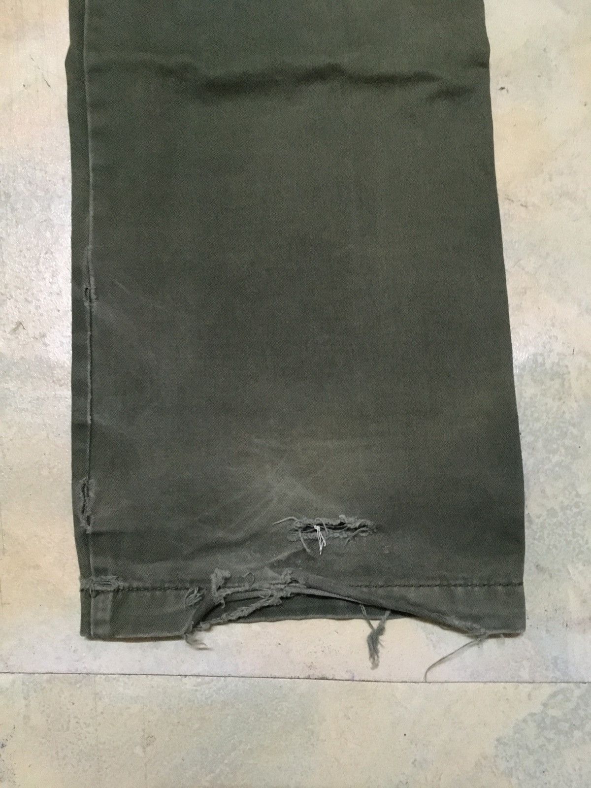Japanese Brand Vintage Japanese Brand Cargo Distressed Sun Faded Style Size US 30 / EU 46 - 3 Thumbnail