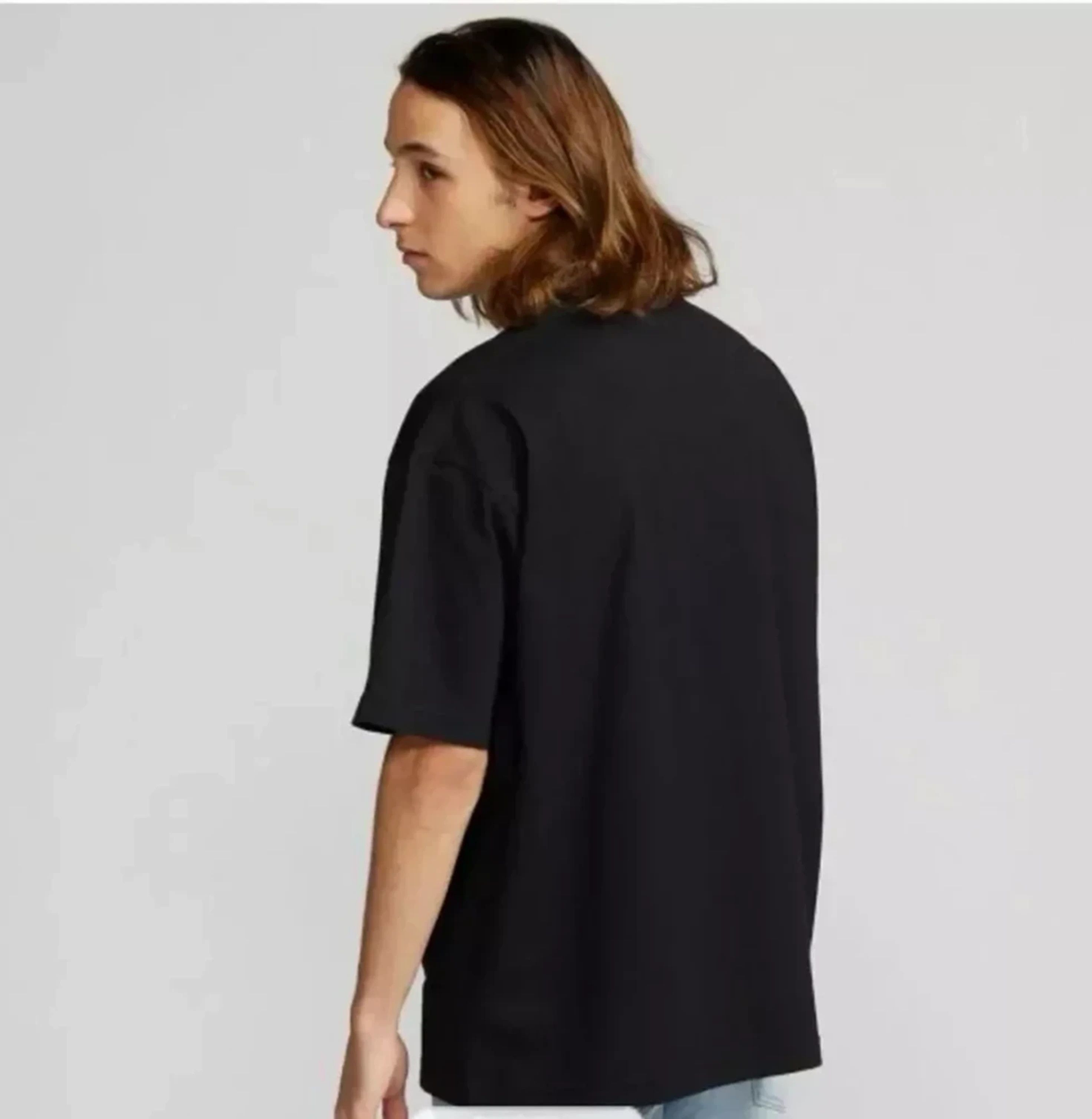 Billie Eilish MEN Billie Eilish by Takashi Murakami Graphic T-Shirt Size US S / EU 44-46 / 1 - 5 Thumbnail