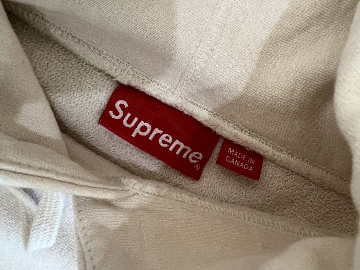 Supreme RARE Supreme Astronaut Hoodie Sweatshirt White Size Large Size US L / EU 52-54 / 3 - 5 Thumbnail
