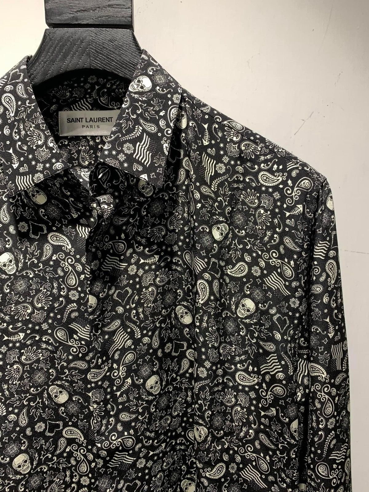Saint Laurent Paris 19SS Skull Print Silk Shirt sz37/41 Size US S / EU 44-46 / 1 - 1 Thumbnail