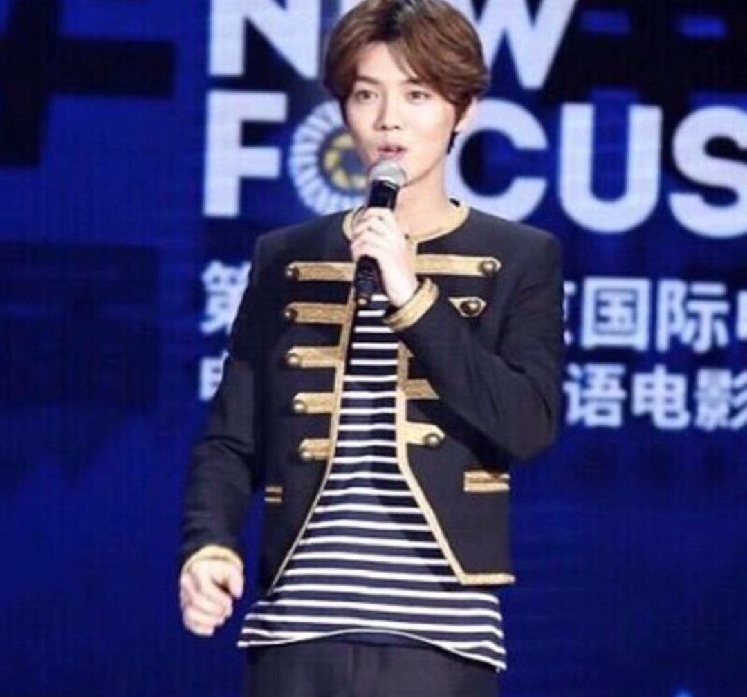 Saint Laurent Paris saint laurent Gold button round neck long sleeve suit Size US XS / EU 42 / 0 - 6 Thumbnail