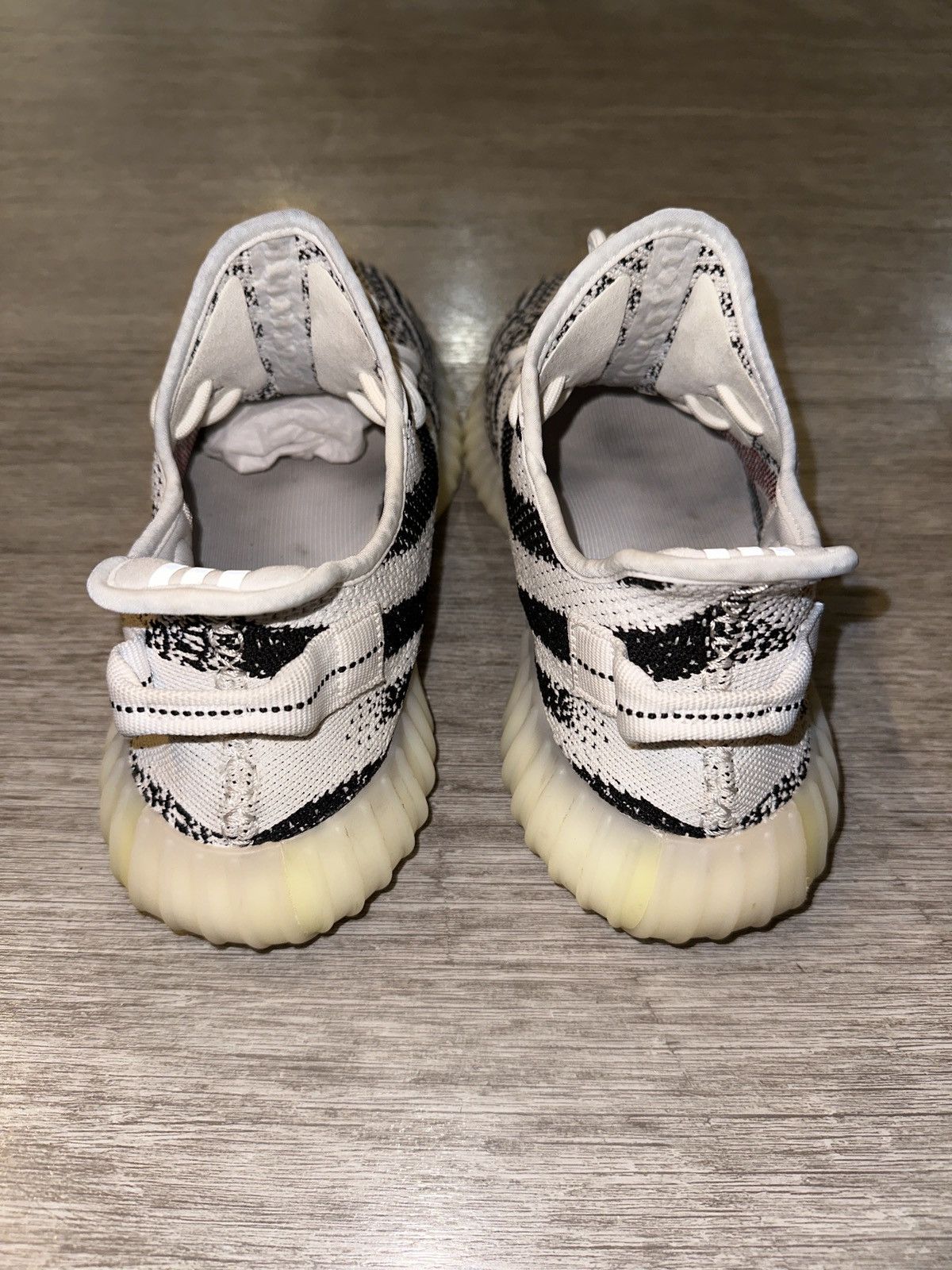 Adidas × Kanye West ADIDAS x YEEZY BOOST 350 V2 Size US 11 / EU 44 - 4 Thumbnail
