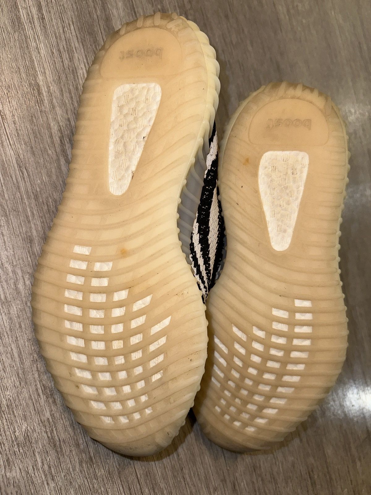 Adidas × Kanye West ADIDAS x YEEZY BOOST 350 V2 Size US 11 / EU 44 - 5 Thumbnail